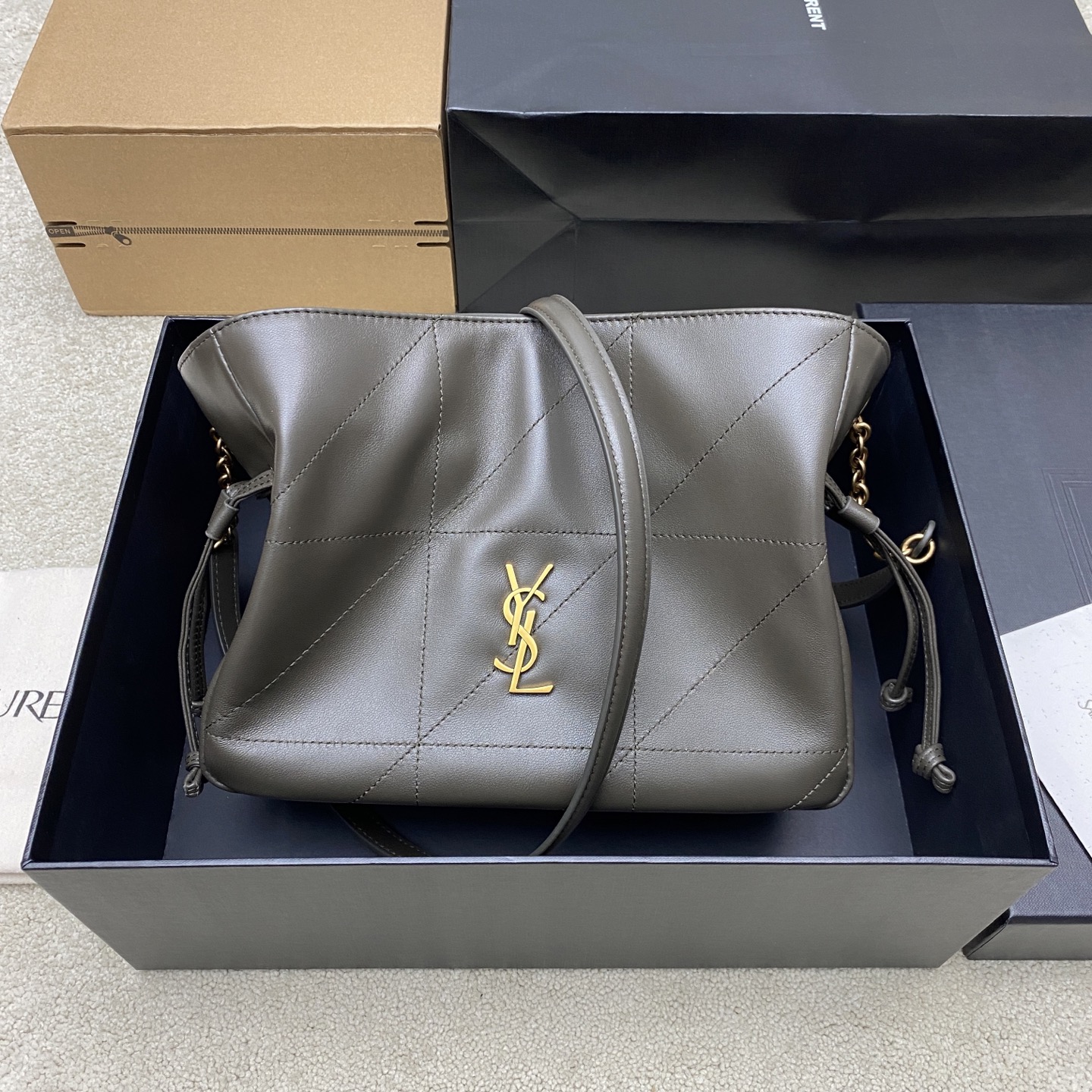 Saint Laurent Light Musk Lambskin Medium Jamie Shoulder Bag 862712