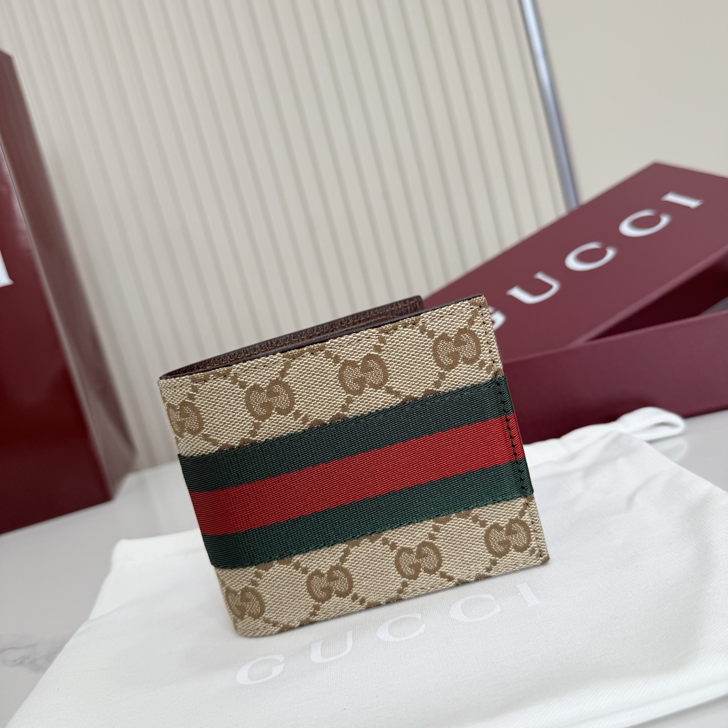 Gucci Bi-fold wallet with Web 867335
