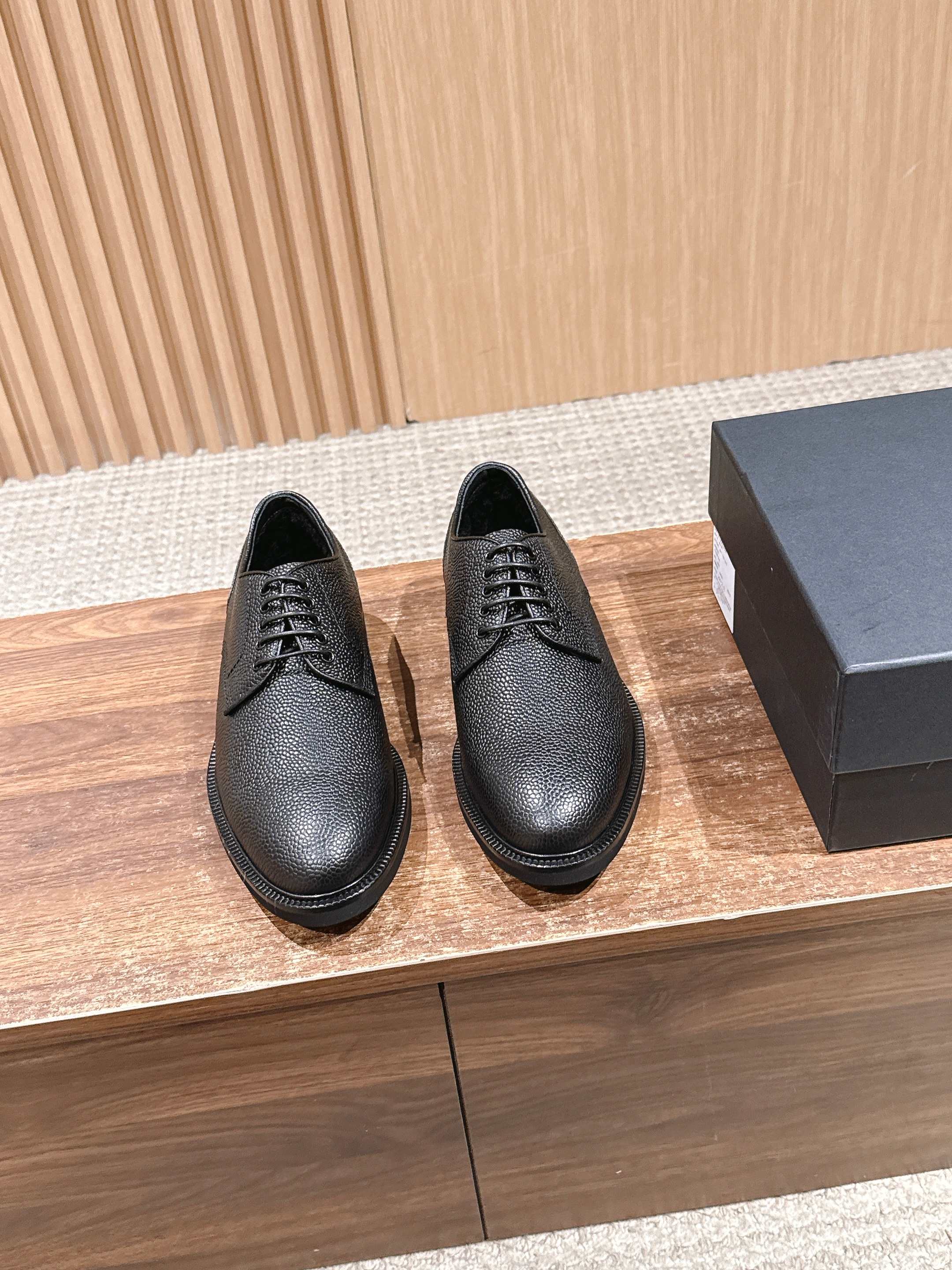 Zegna Aosta Dress Derby in luxury grained calfskin