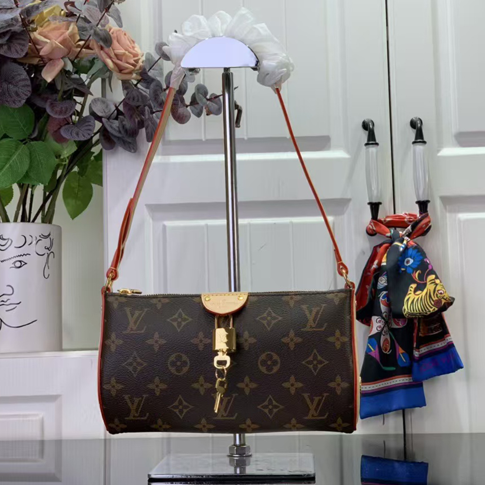 Louis Vuitton LV Pochette Tirette (Mirror Quality)