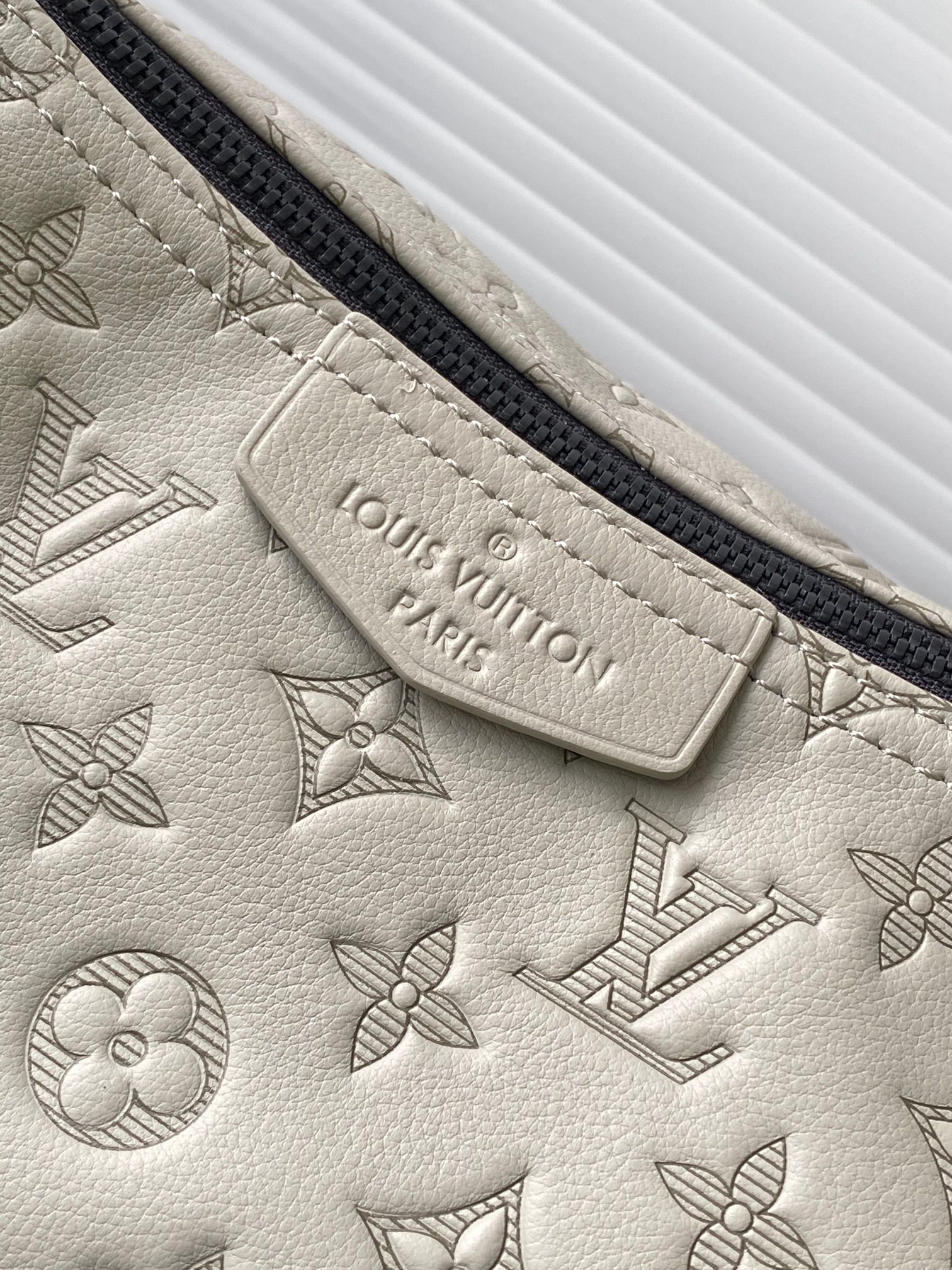 Louis Vuitton Hobo Hamac handbag