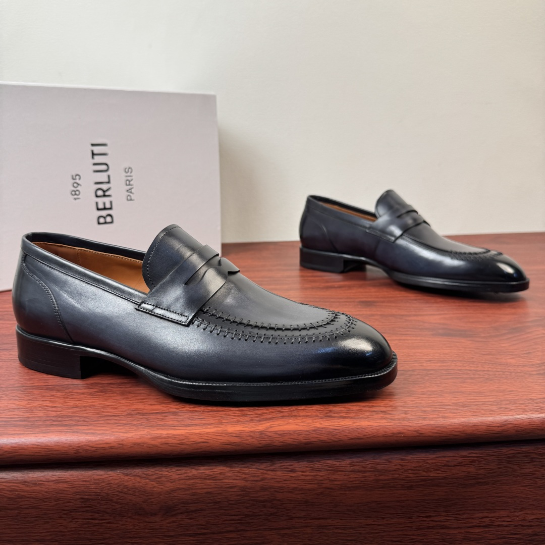 Berluti Dress Loafers in Black calfskin