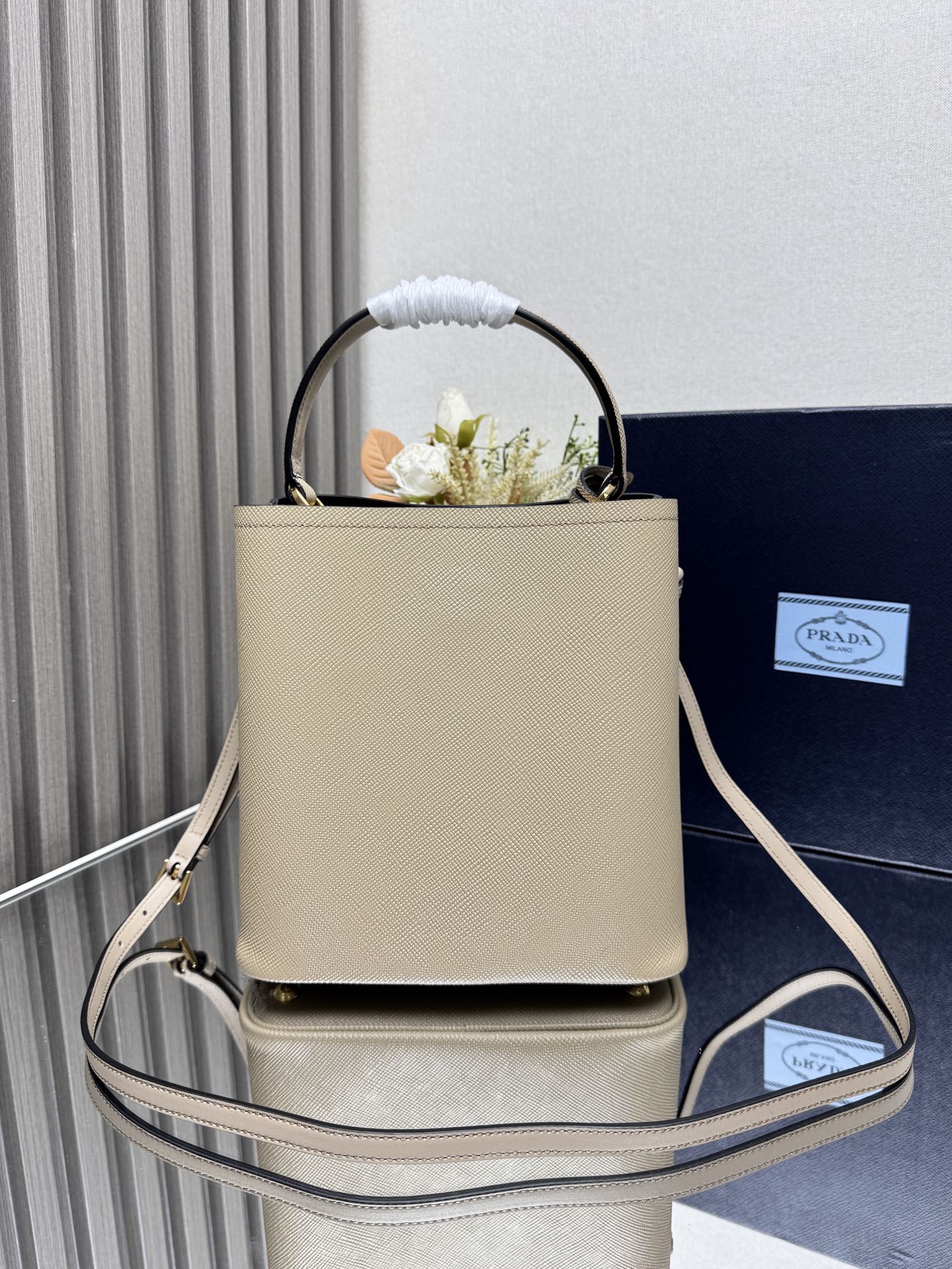 Prada Panier Saffiano iconic leather bag-Beige 1BA212