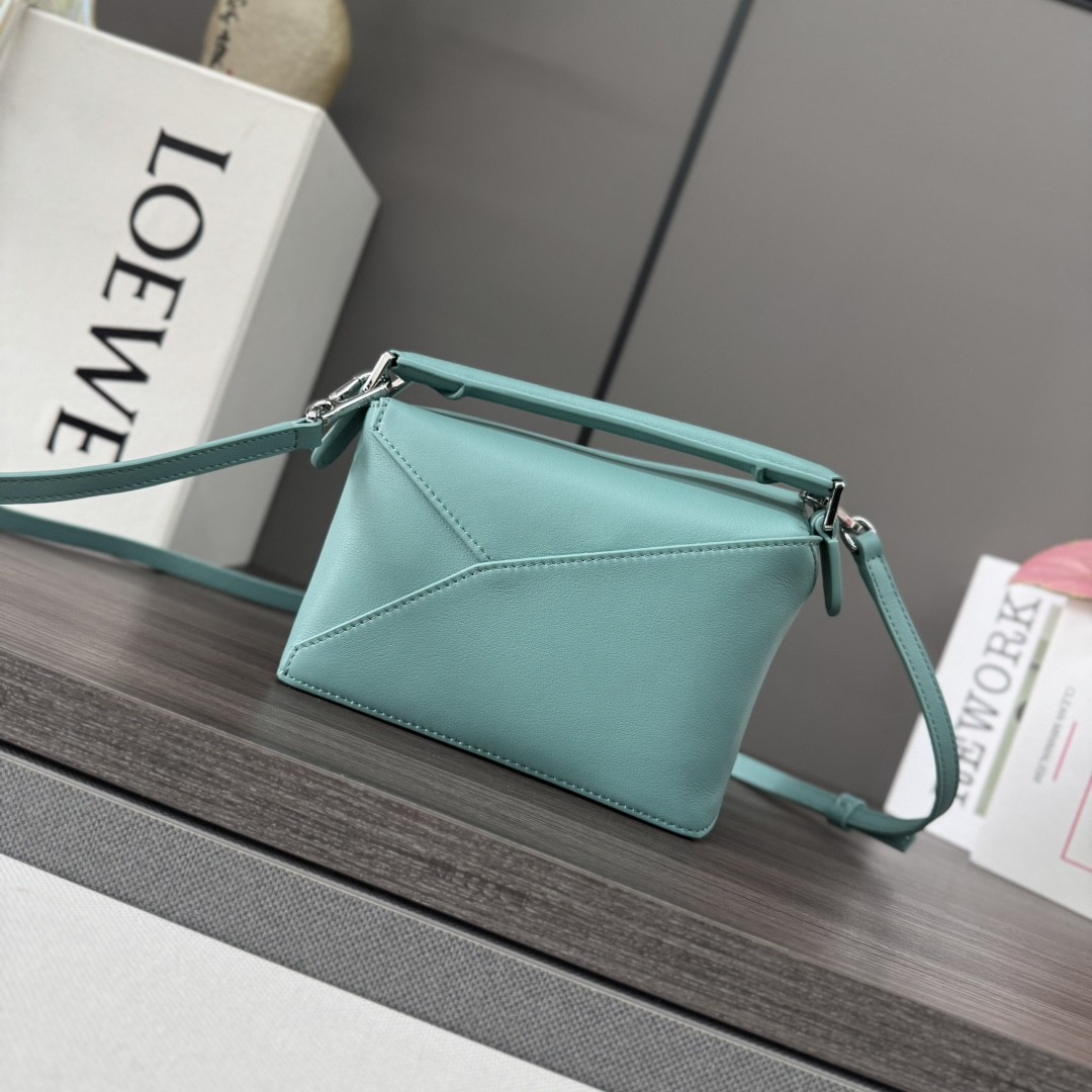Loewe Mini Spearmint Puzzle Geometric Edge Smooth Leather Embossed Anagram Handle Shoulder Bag - KAIROO