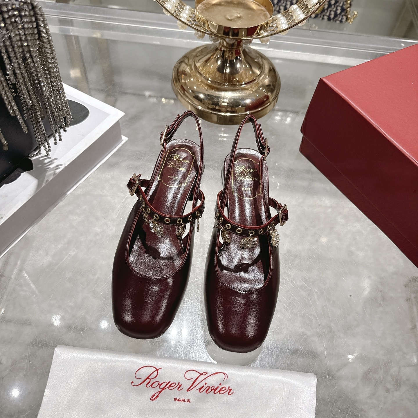 Roger Vivier Leather slingback