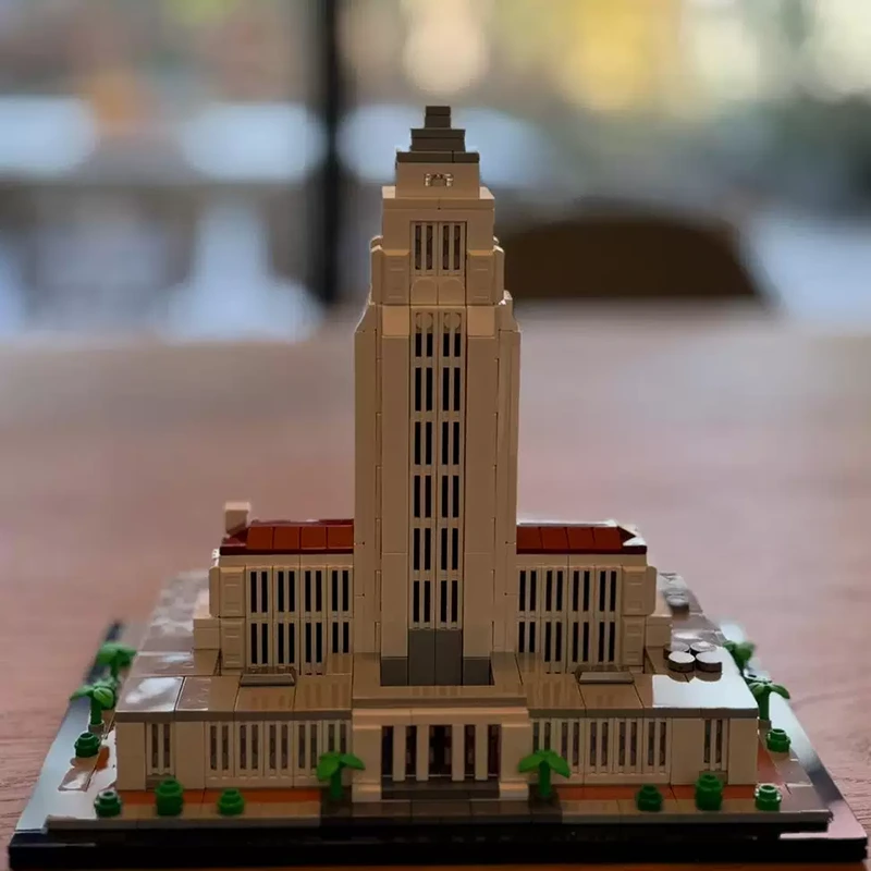 MOC 211470 - Los Angeles City Hall 1:800 Scale
