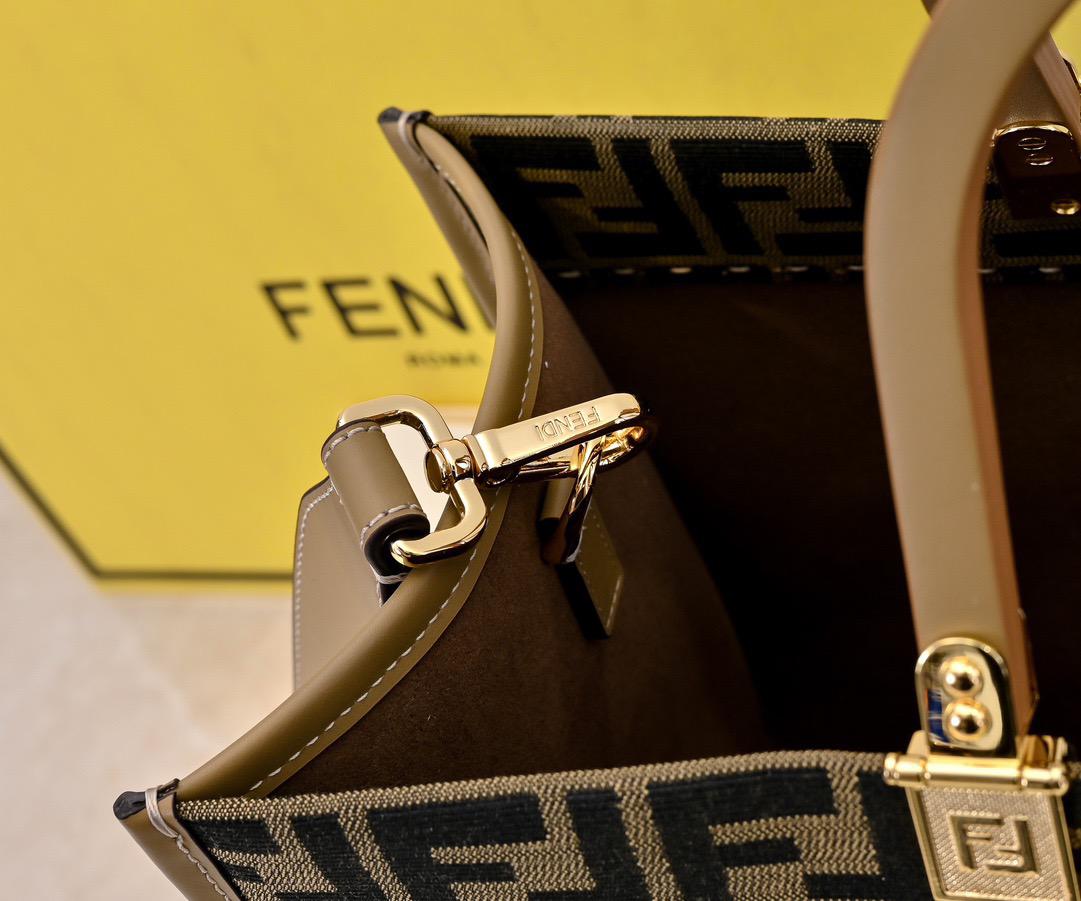 Fendi Bags TOTE Classic monogram apprentice bag