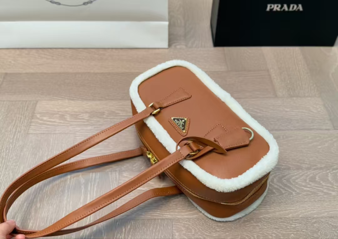 Prada Cute and Exquisite Bowling Bag Underarm Bag
