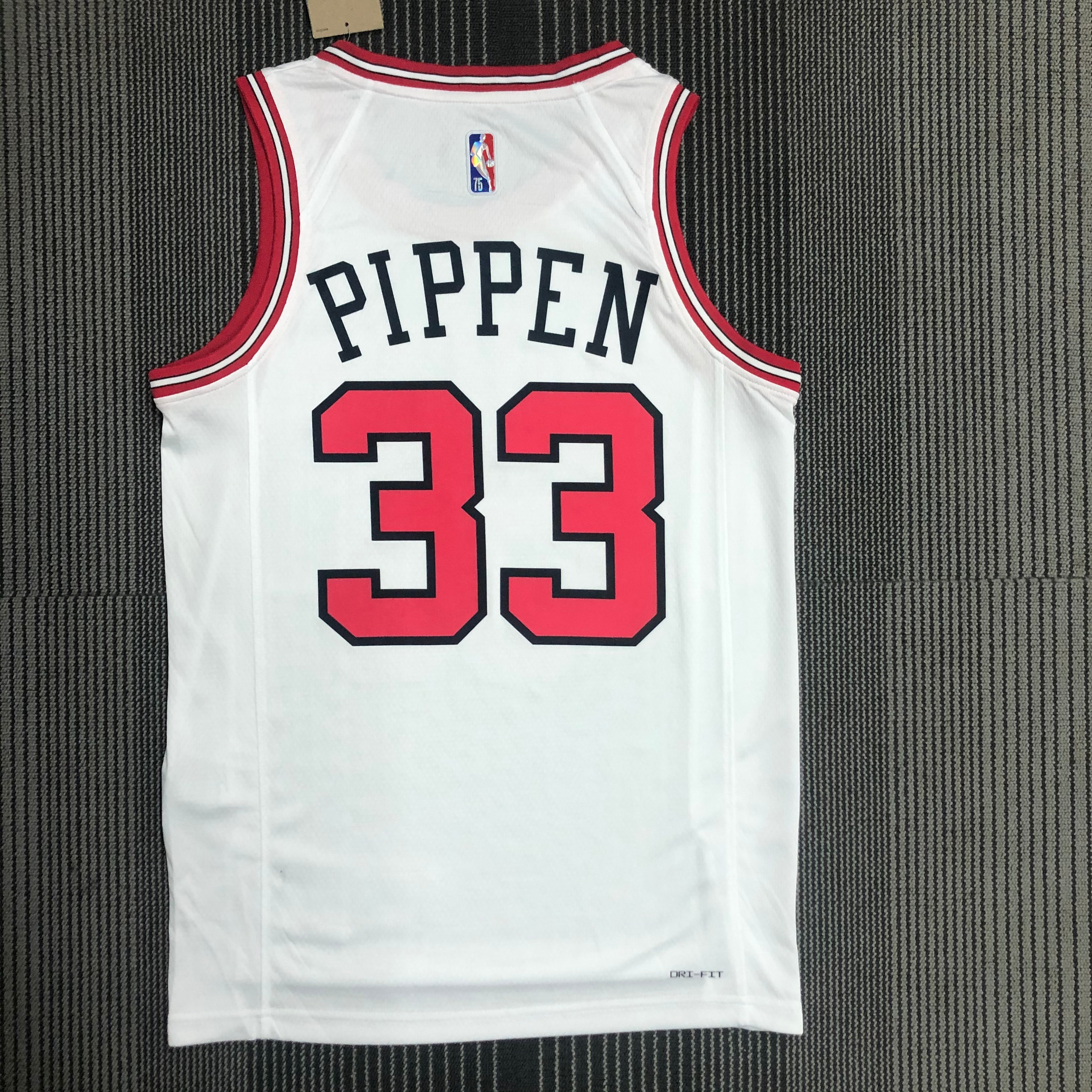 75th Anniversary Chicago Bulls White Edition No.33 Pippen