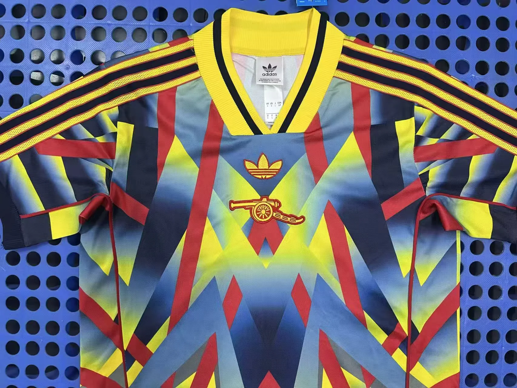 2025/26  Arsenal Training Levver Yellow Soccer Jersey 1:1 Thai Quality