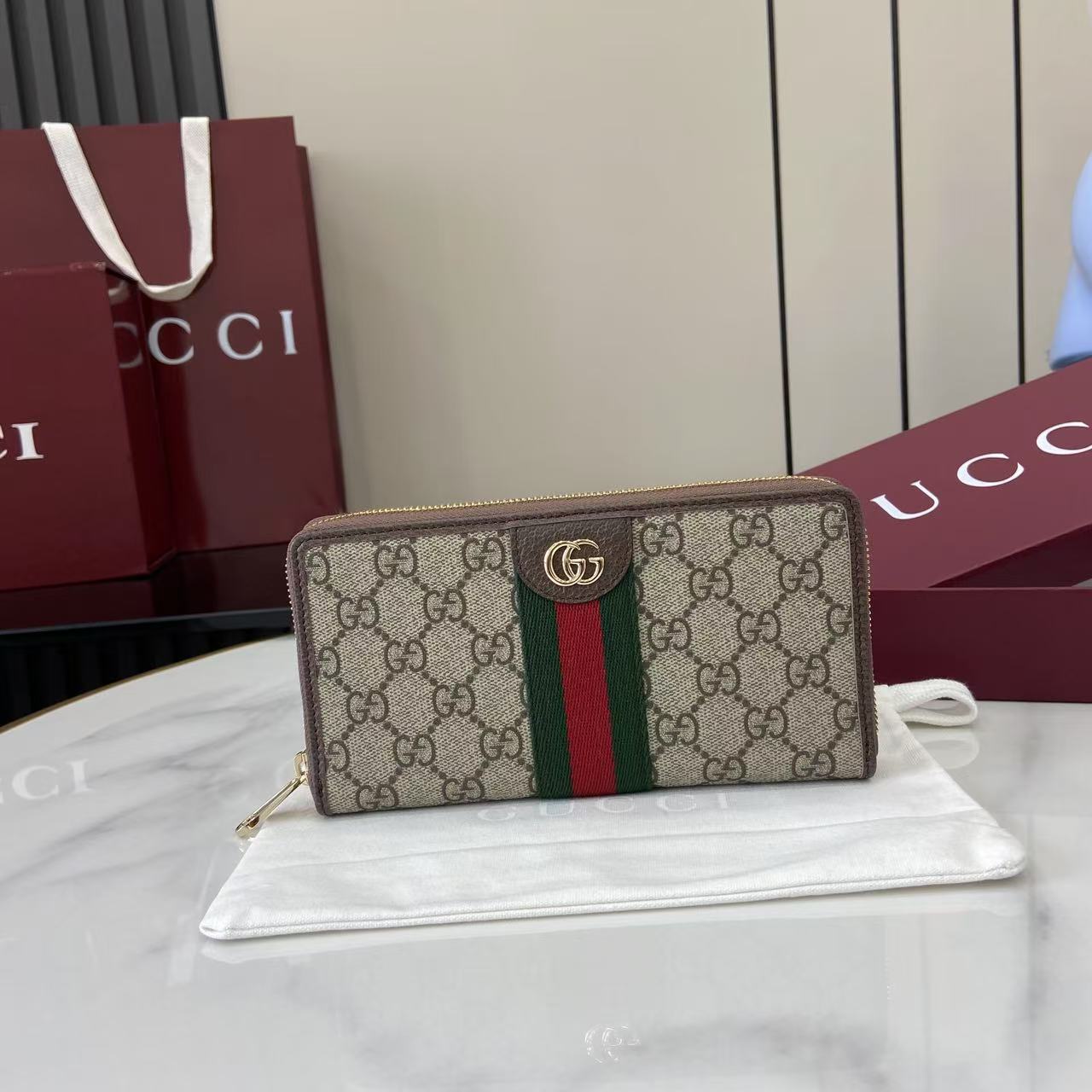 Gucci Ophidia zip around wallet 838484