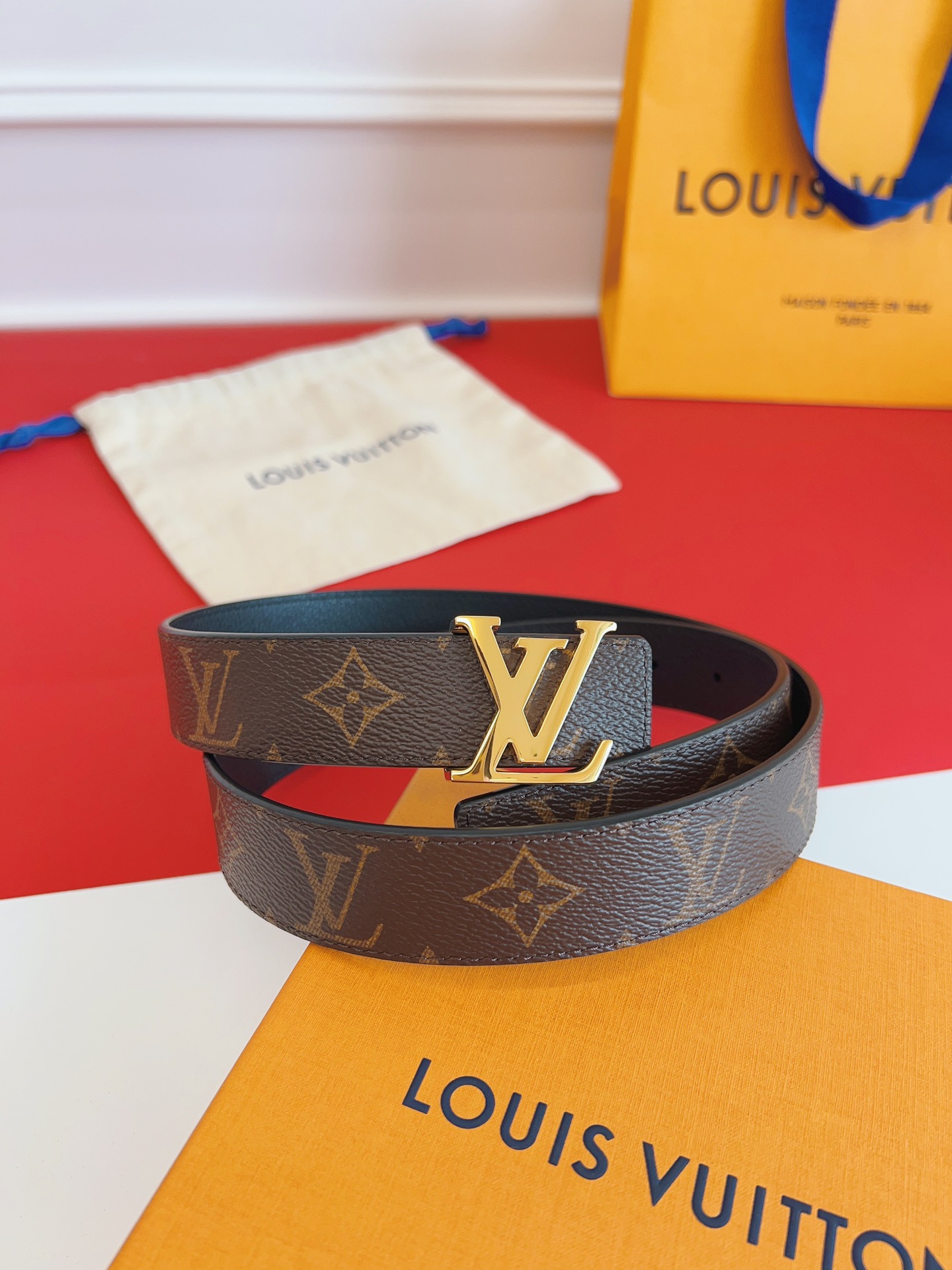 LV Initial Reversible Belt 3.0cm