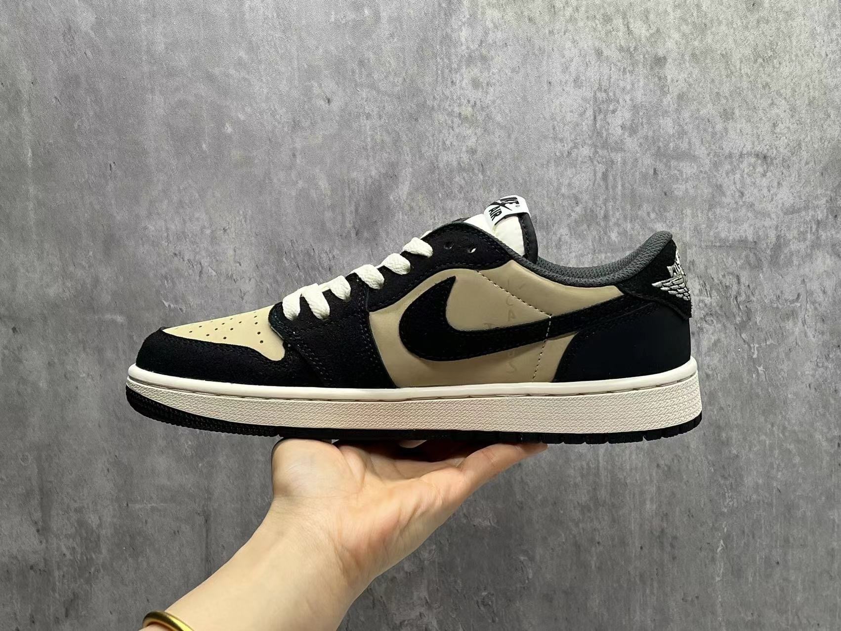 2025-26 AJ1 US Men's Sizes6 to 11 in half sizes Dark Black Low cut Inverted Hook Shoes tianlong