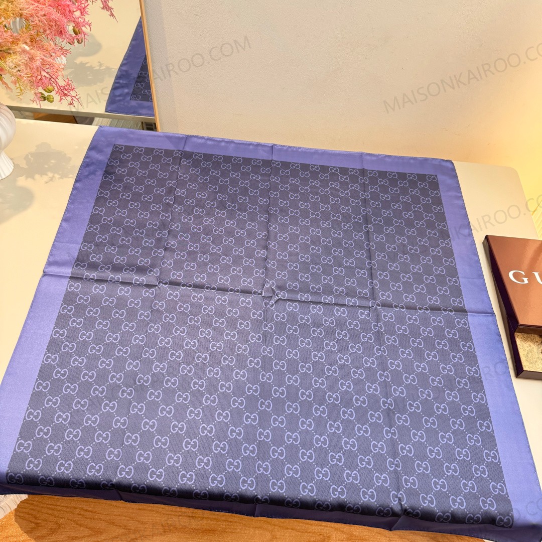 Gucci GG Monogram 90 Silk Scarf - KAIROO