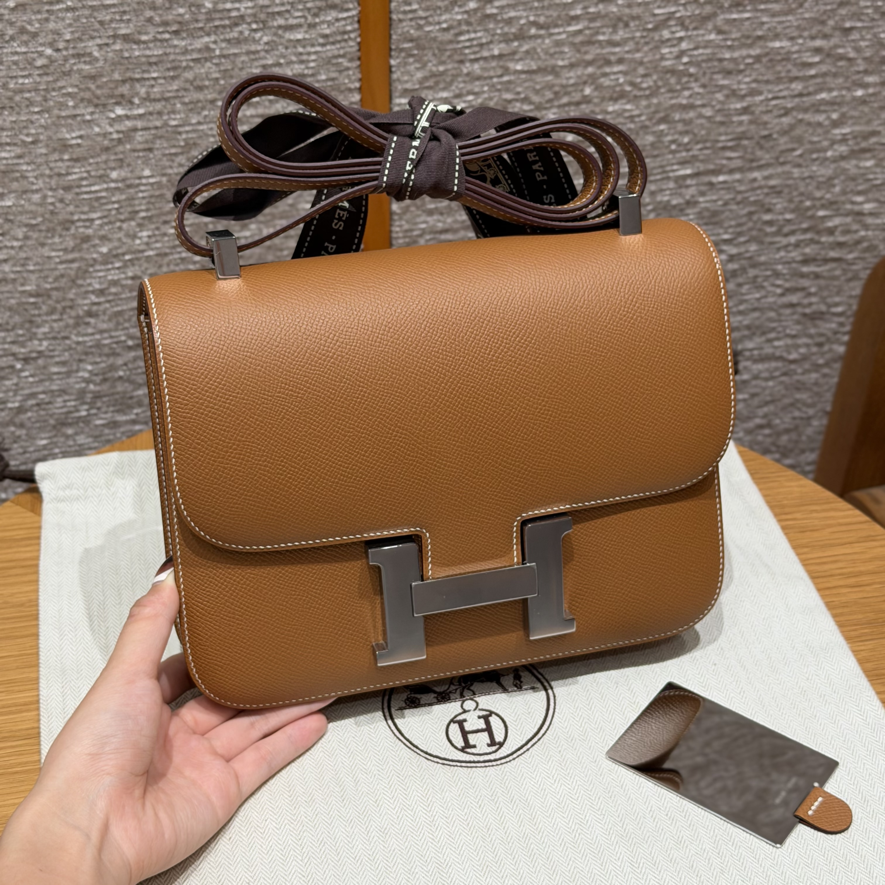 Hermes Gold Epsom Constance 24