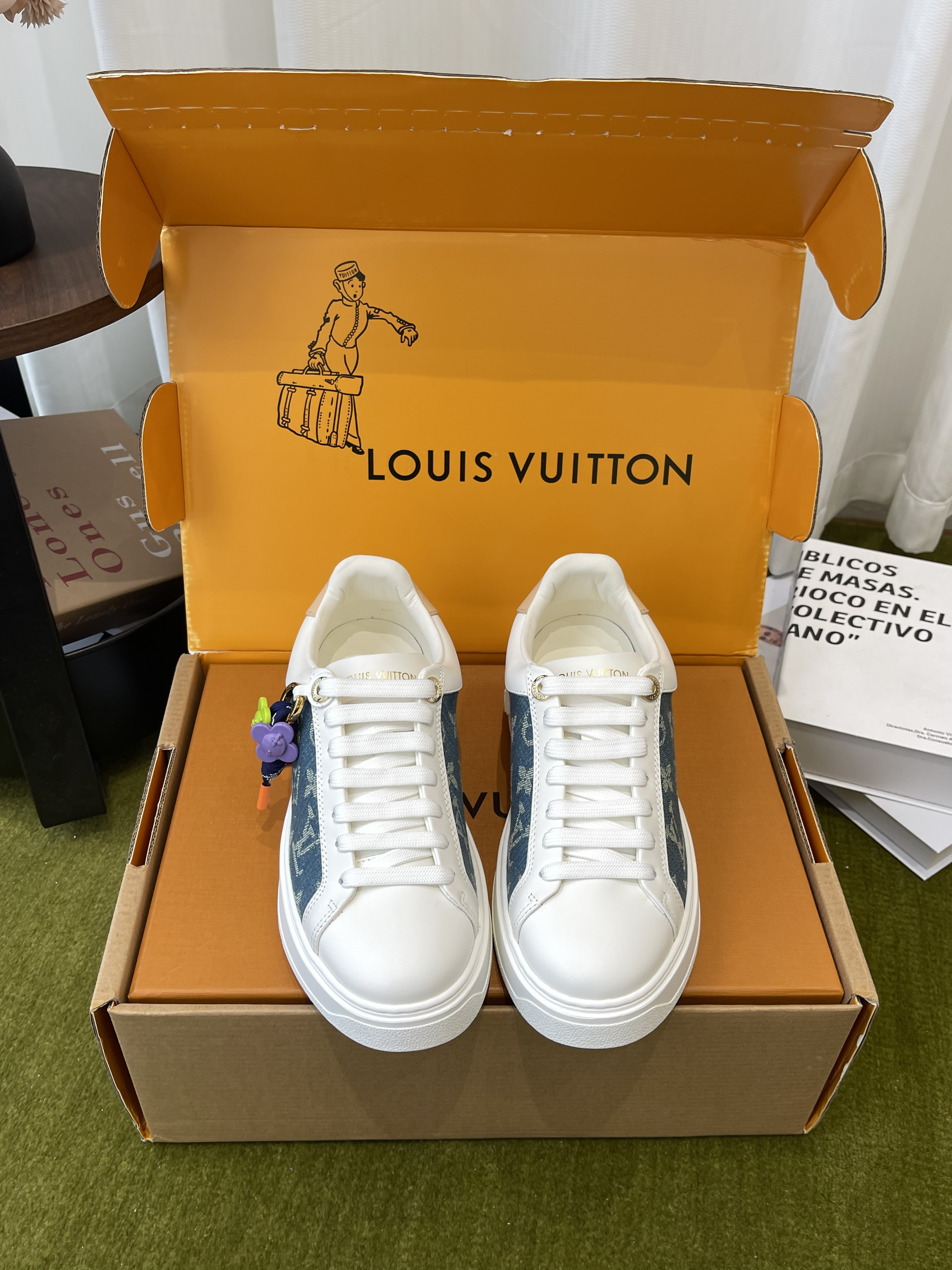 LV Women's Time Out Sneaker