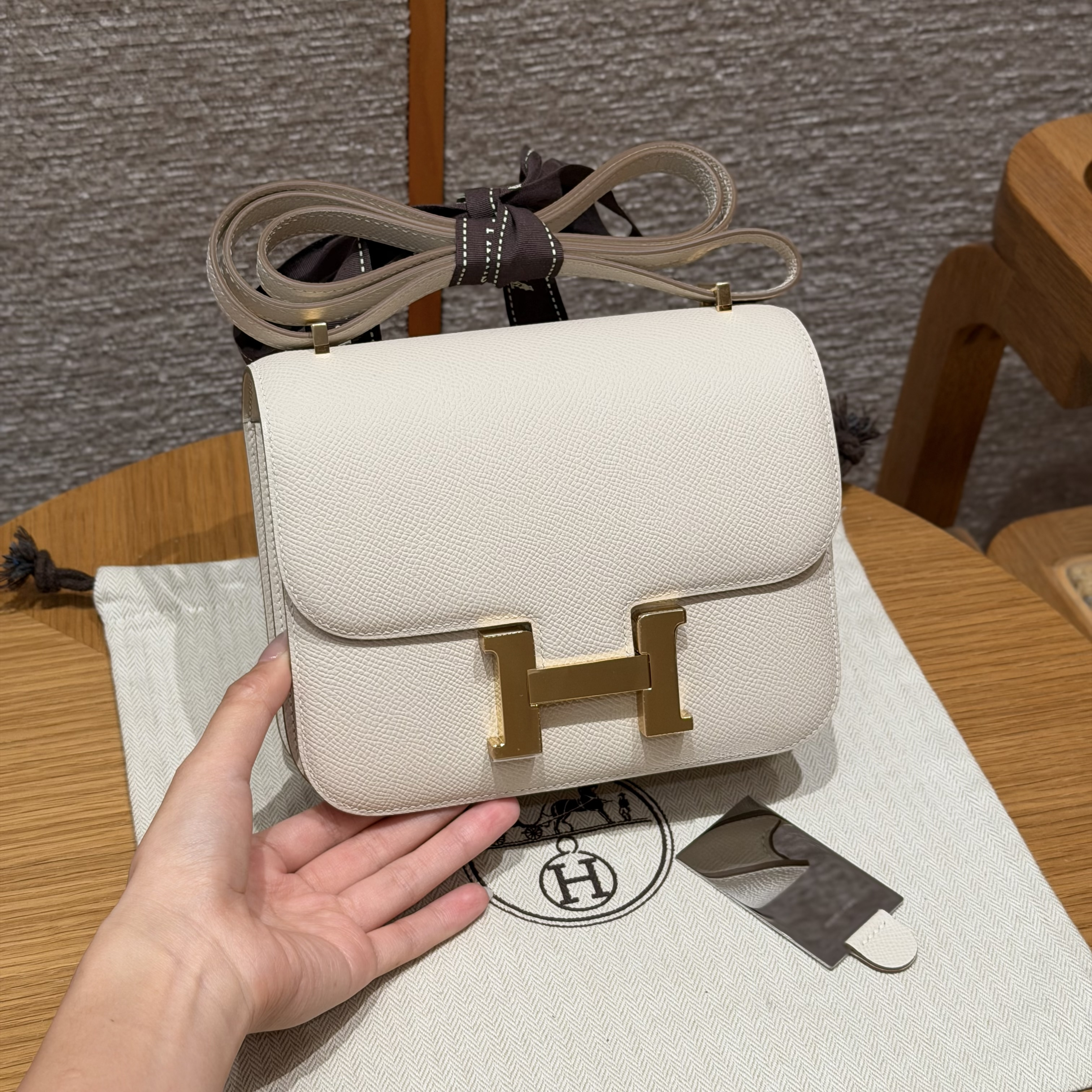 Hermes Craie Epsom Constance 18
