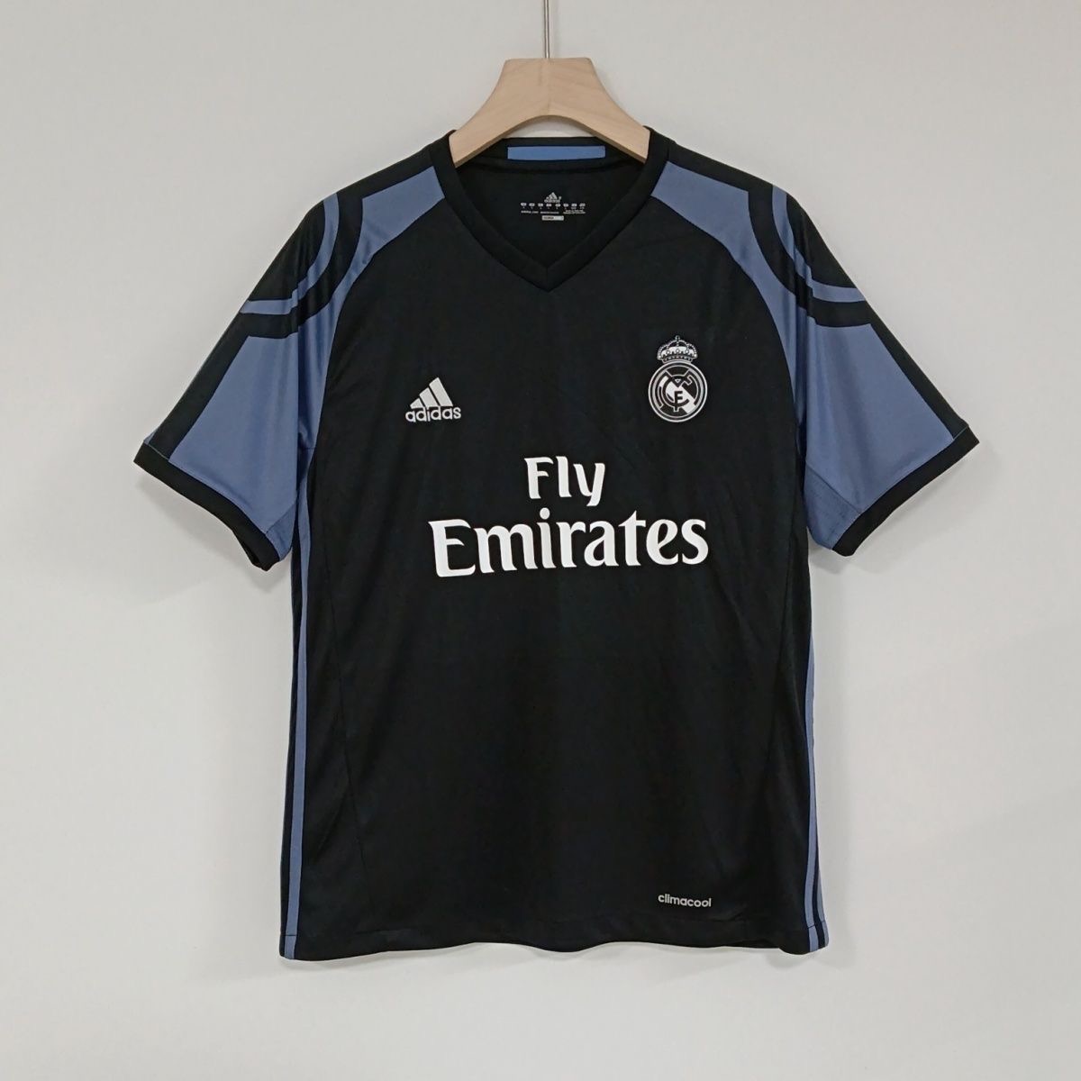 Retro 16/17 Real Madrid Third player Short-sleeved Jersey