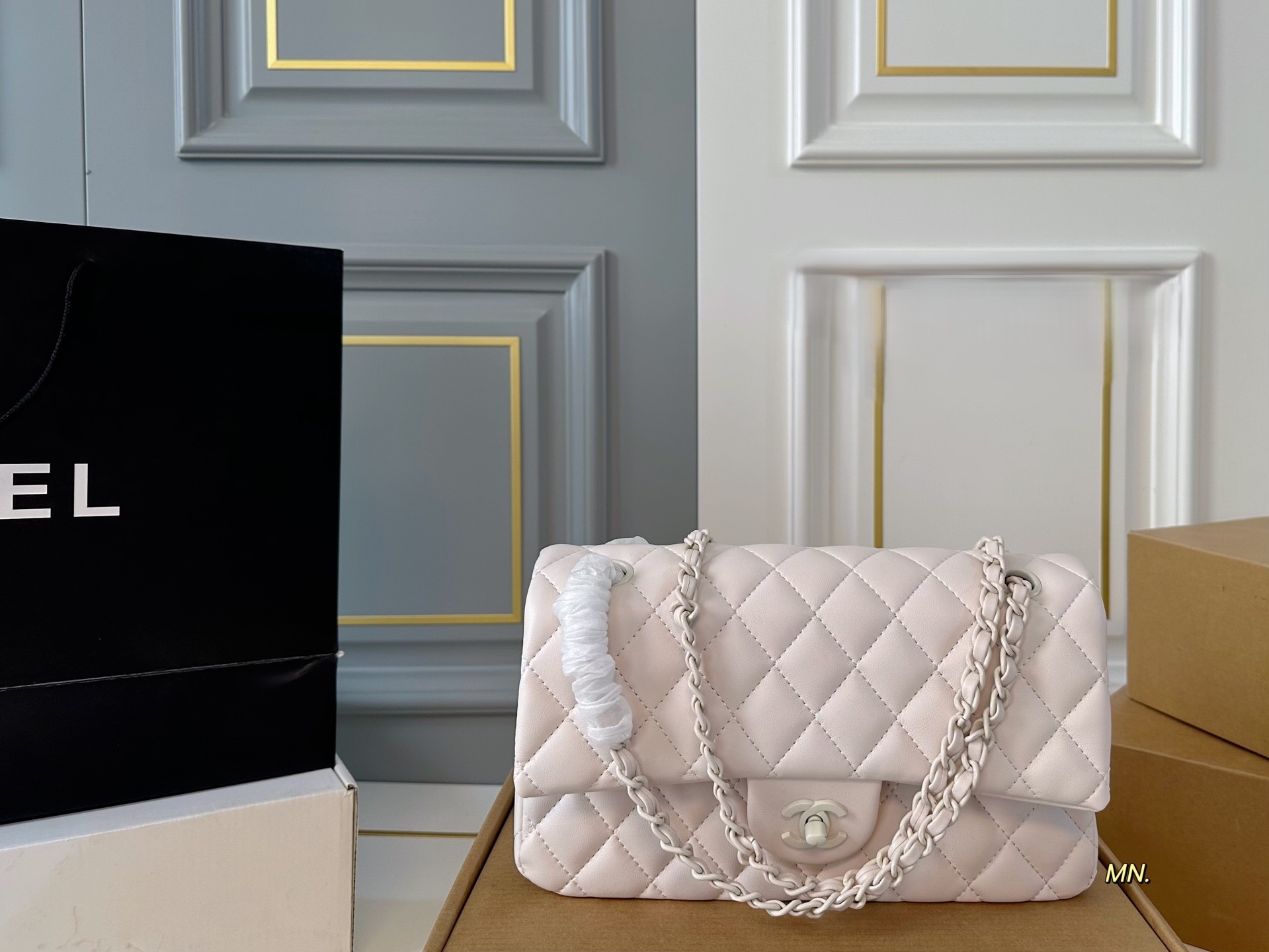 Chanel CF Medium 25cm All-Matte Monochrome Quilted Leather Double Flap Chain Shoulder Bag - KAIROO