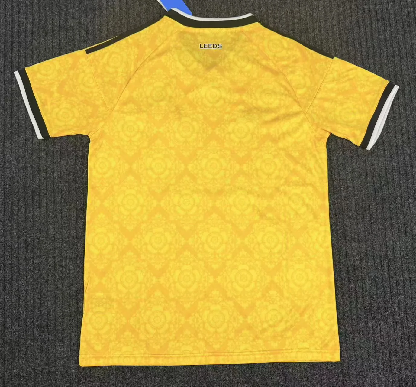 2026-27 Leeds United Away Yellow Fans Football Shirt 1:1 Thai Quality