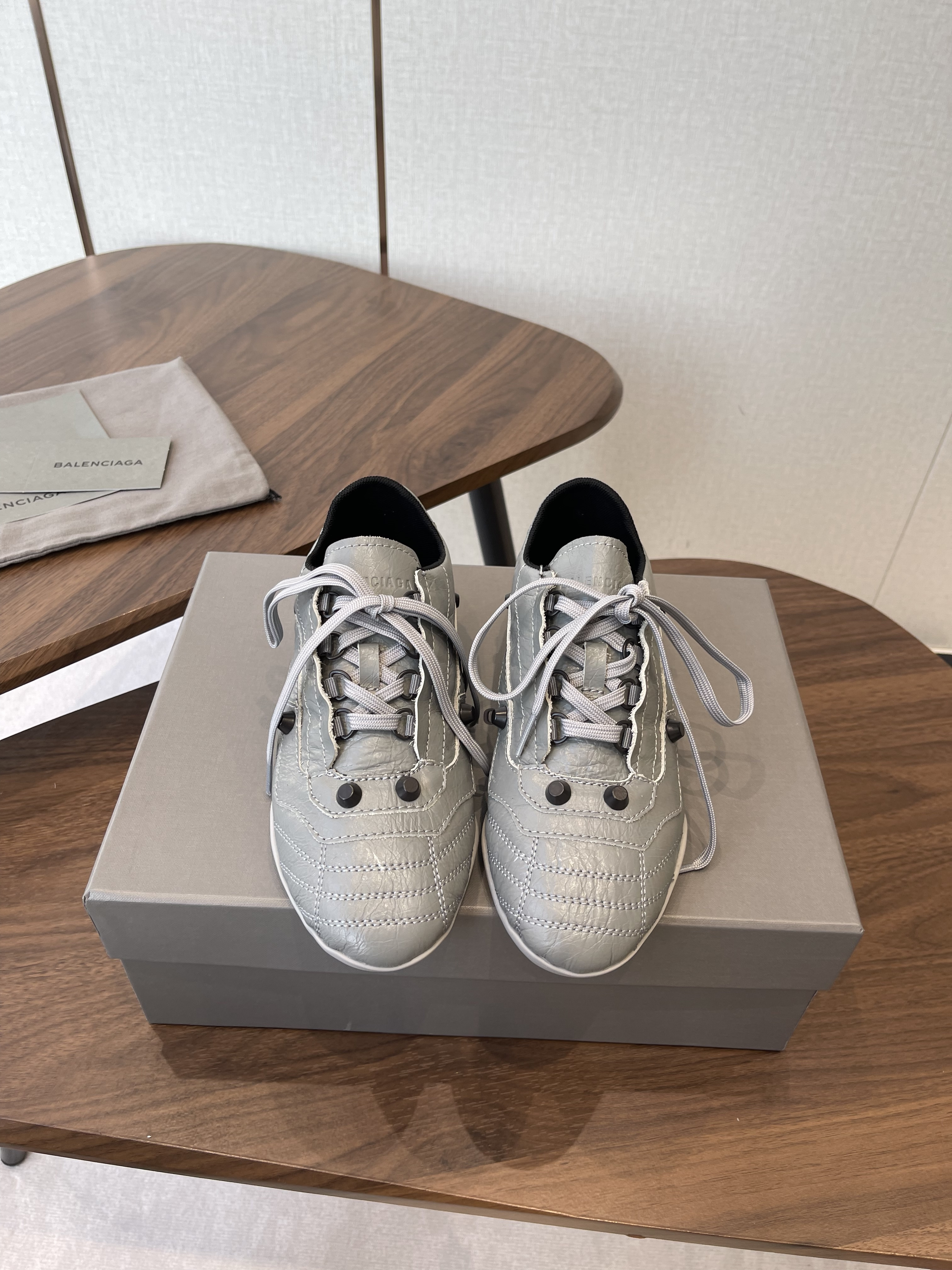 Balenciaga Le City Leather Unisex Sneaker