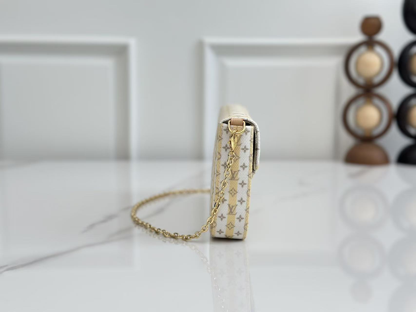 Louis Vuitton LV Felicie Pochette WOC Chain bag