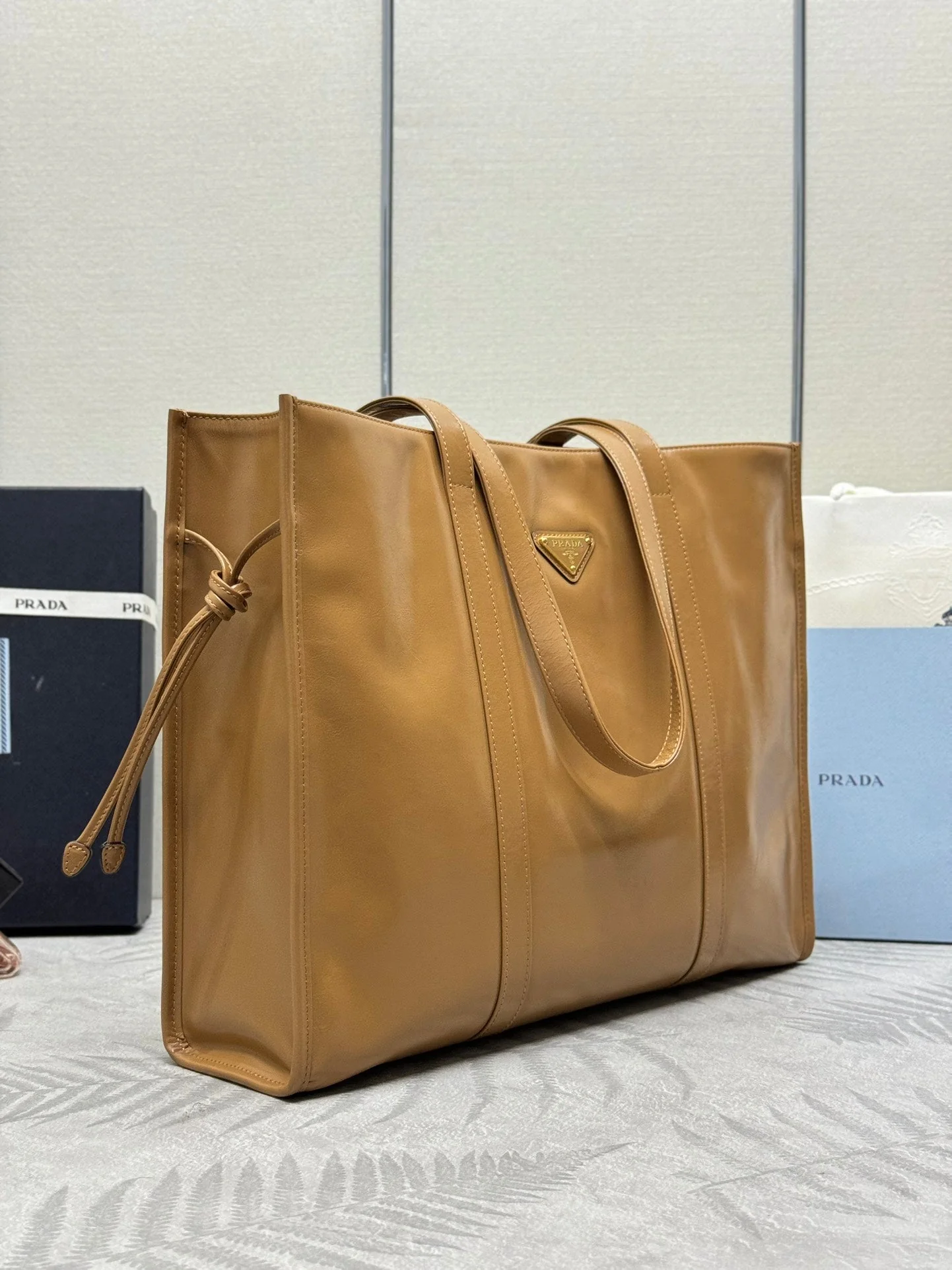 Prada TOTE BAG 39 IN CIDER BROWN SMOOTH CALFSKIN