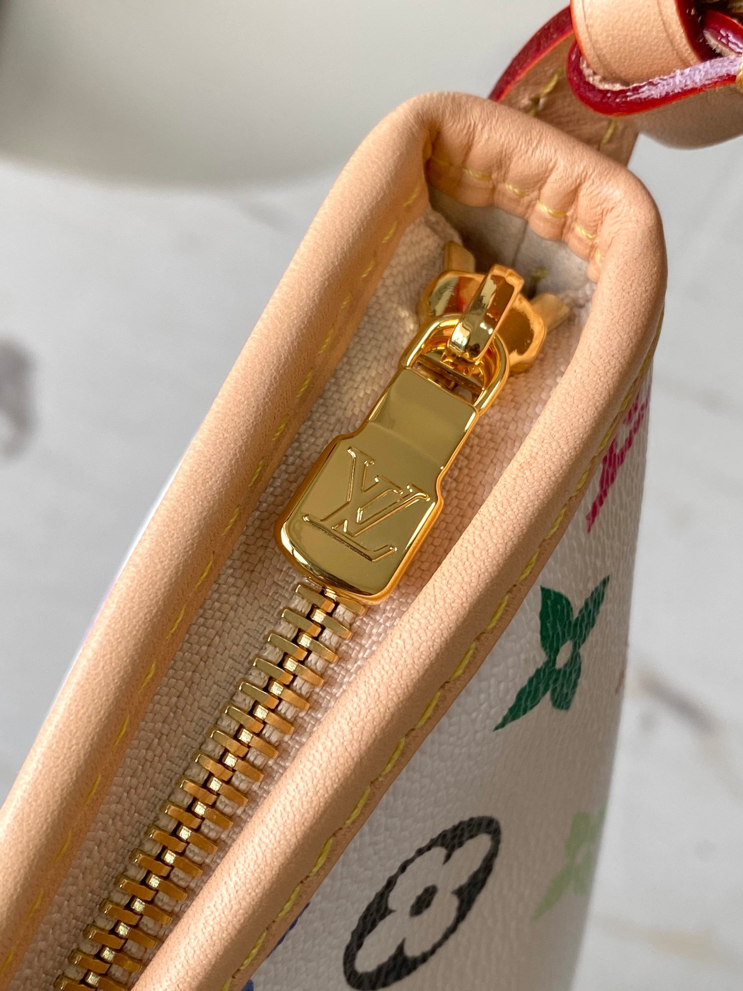 Louis Vuitton 2Lineup handbag Monogram canvas