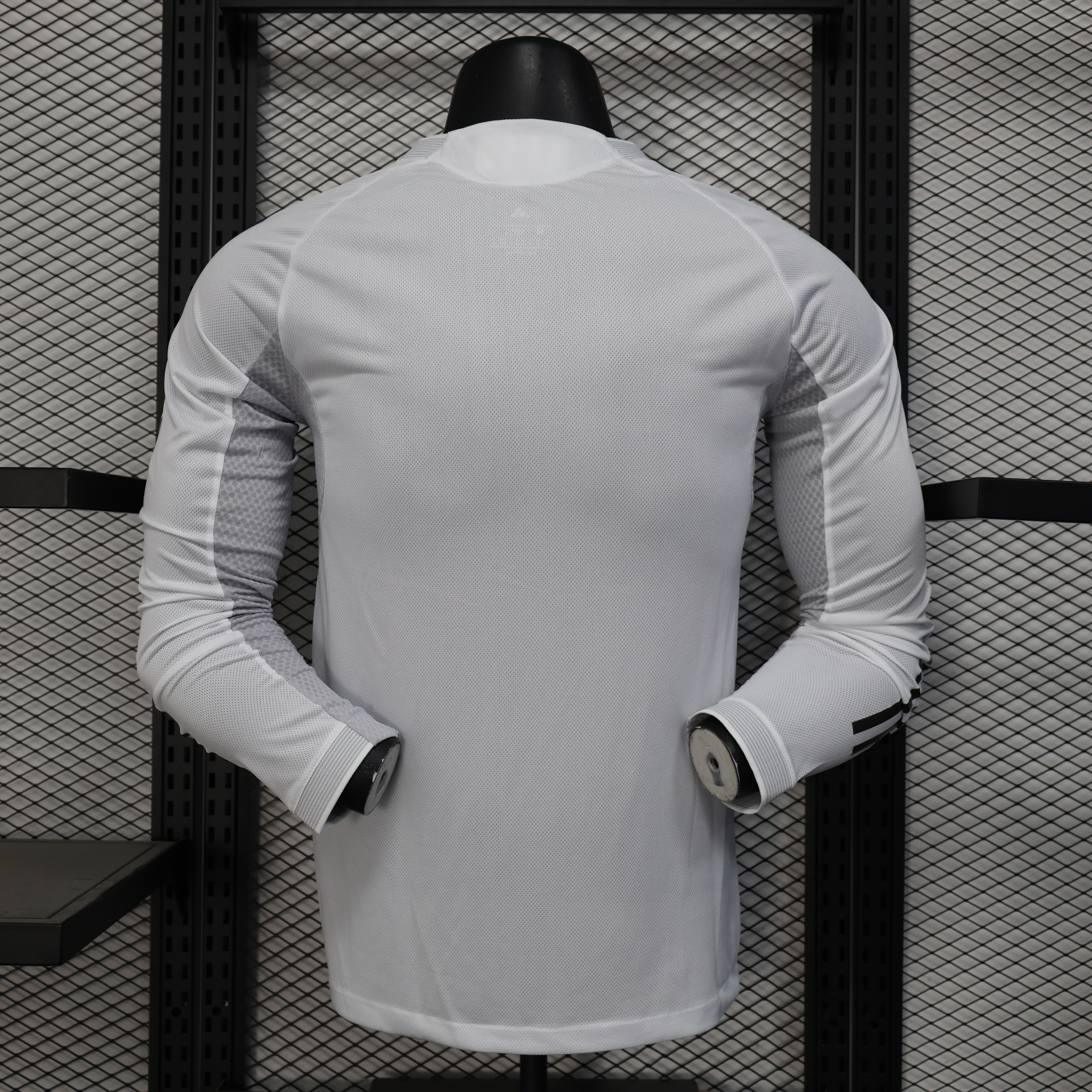 Real Madrid Home Player Version Long Sleeve Man Jersey 25/26
