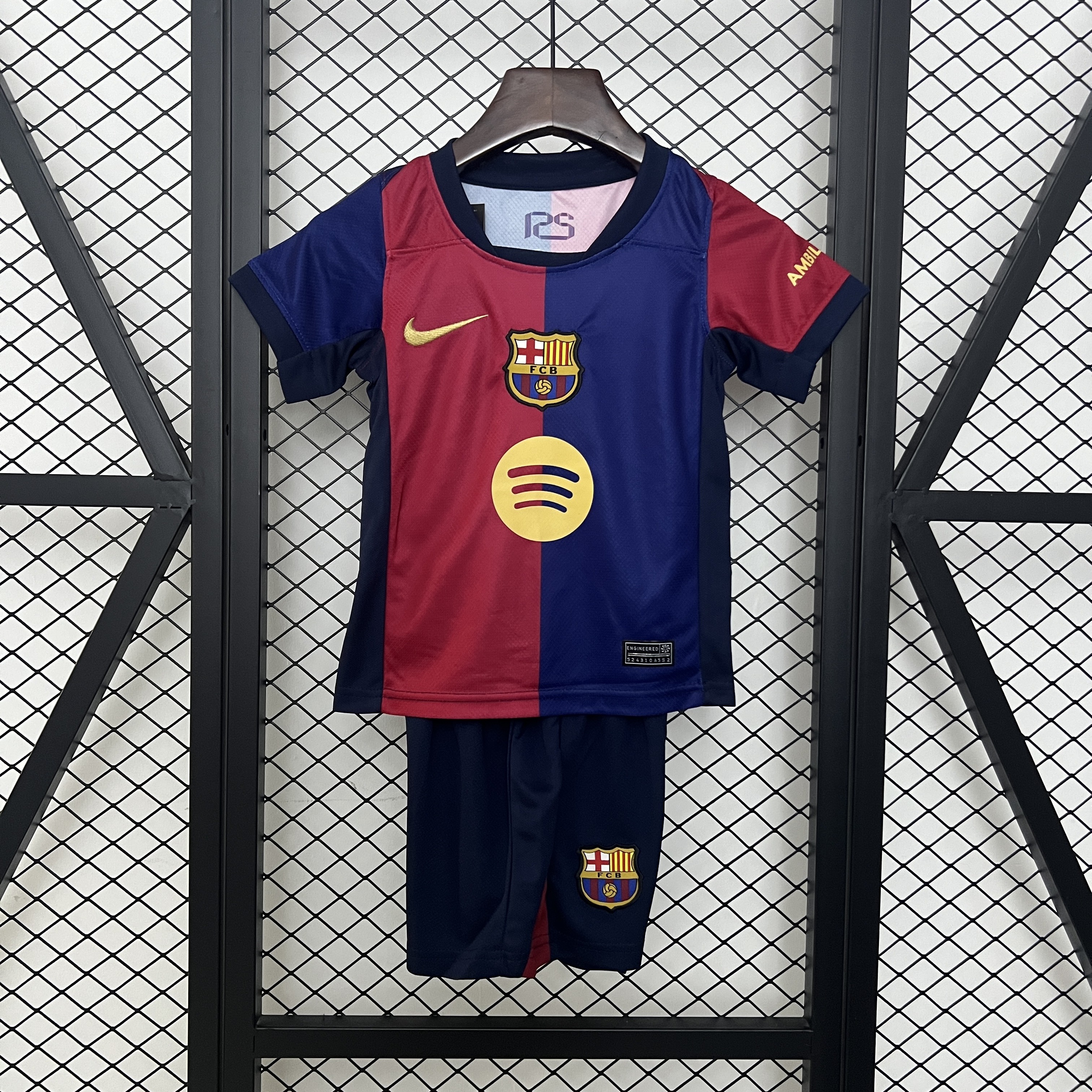 Kids Kit Barcelona 24/25 First 16-28