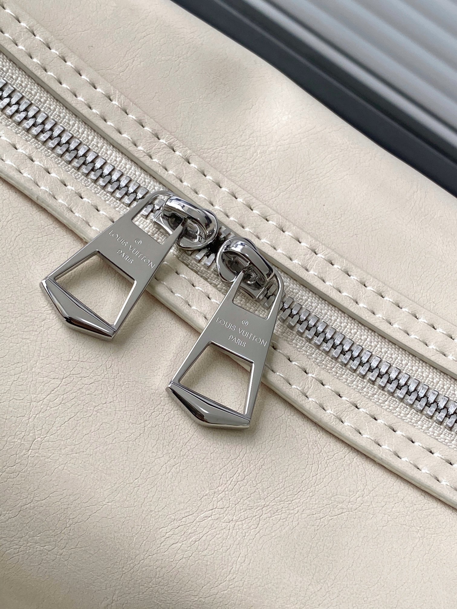 Louis Vuitton LV Speedy Cargo Vibe handbag
