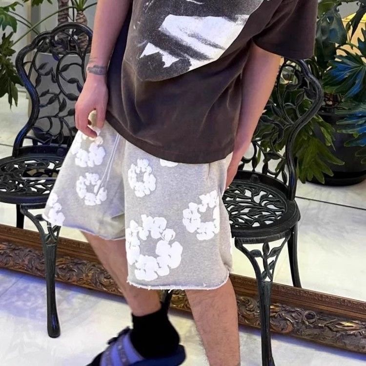Ian's Fashion Picks DT 001