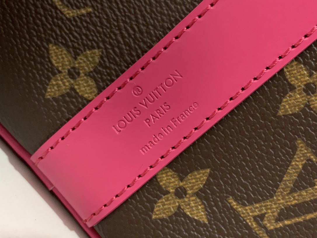 Louis Vuitton LV Keepall Bandouliere 50 Travel Bag
