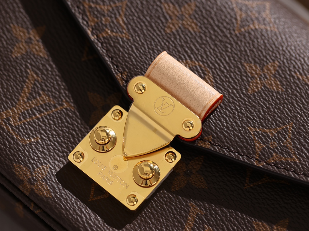Louis Vuitton LV Micro Metis M81267