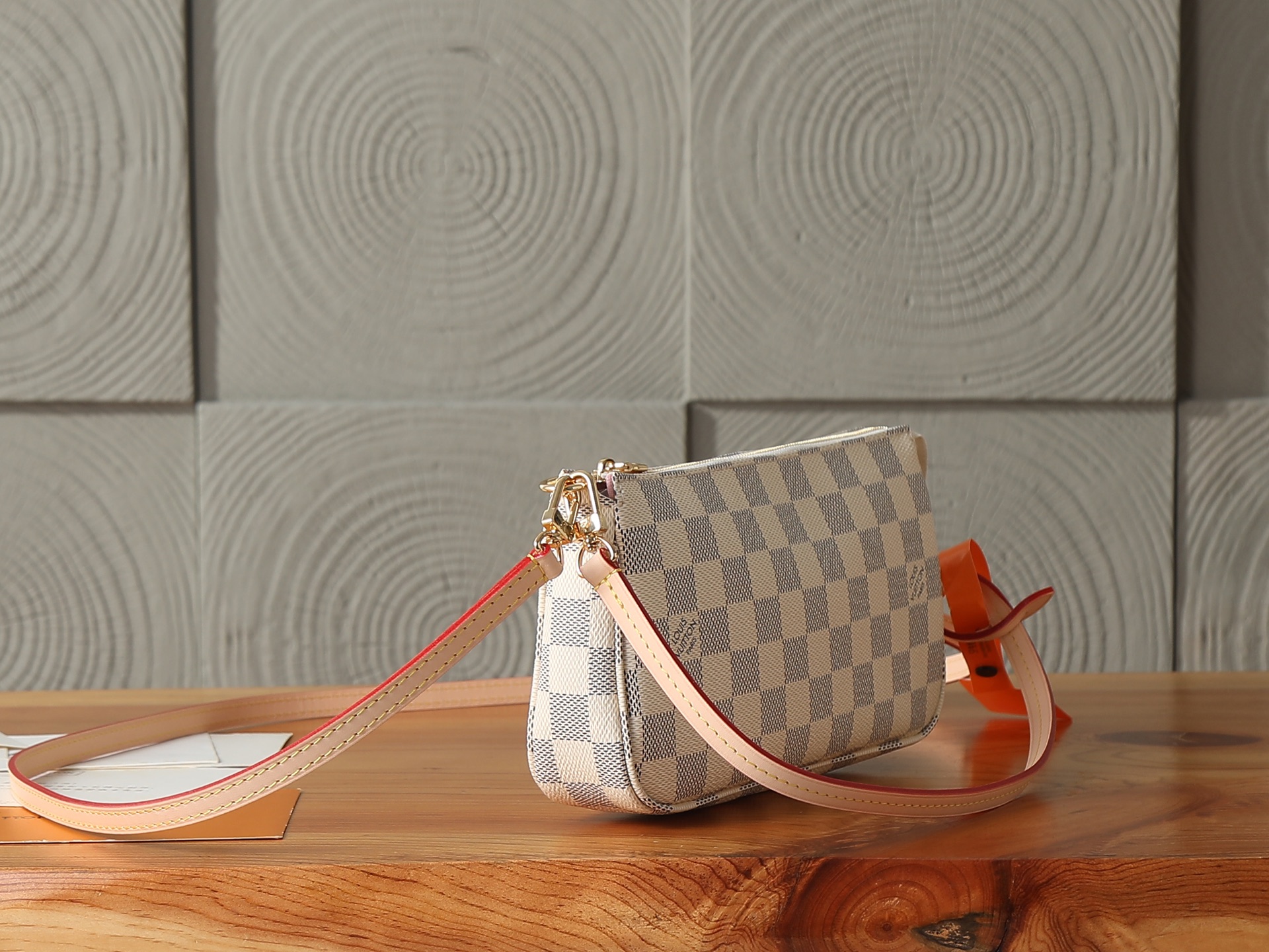 LV Louis Vuitton Pochette Accessories N40915