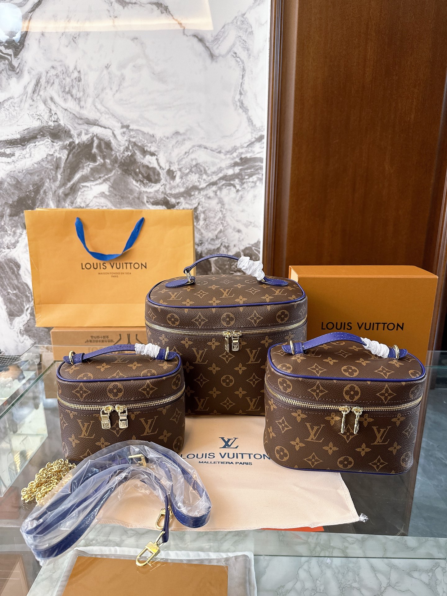Louis Vuitton LV Blue Trim Nice Vanity Case Box Monogram Coated Canvas Shoulder Top Handle Bag - KAIROO