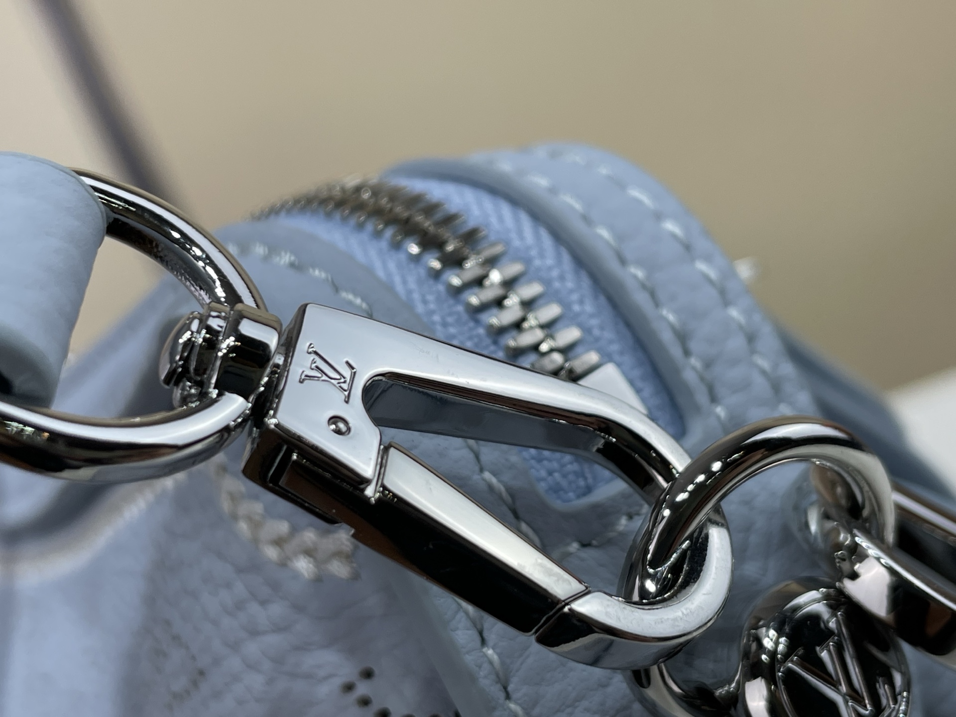 Louis Vuitton Hand It All PM handbag