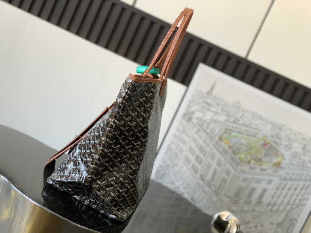 Goyard Saint Louis GM Tote in Black/Tan