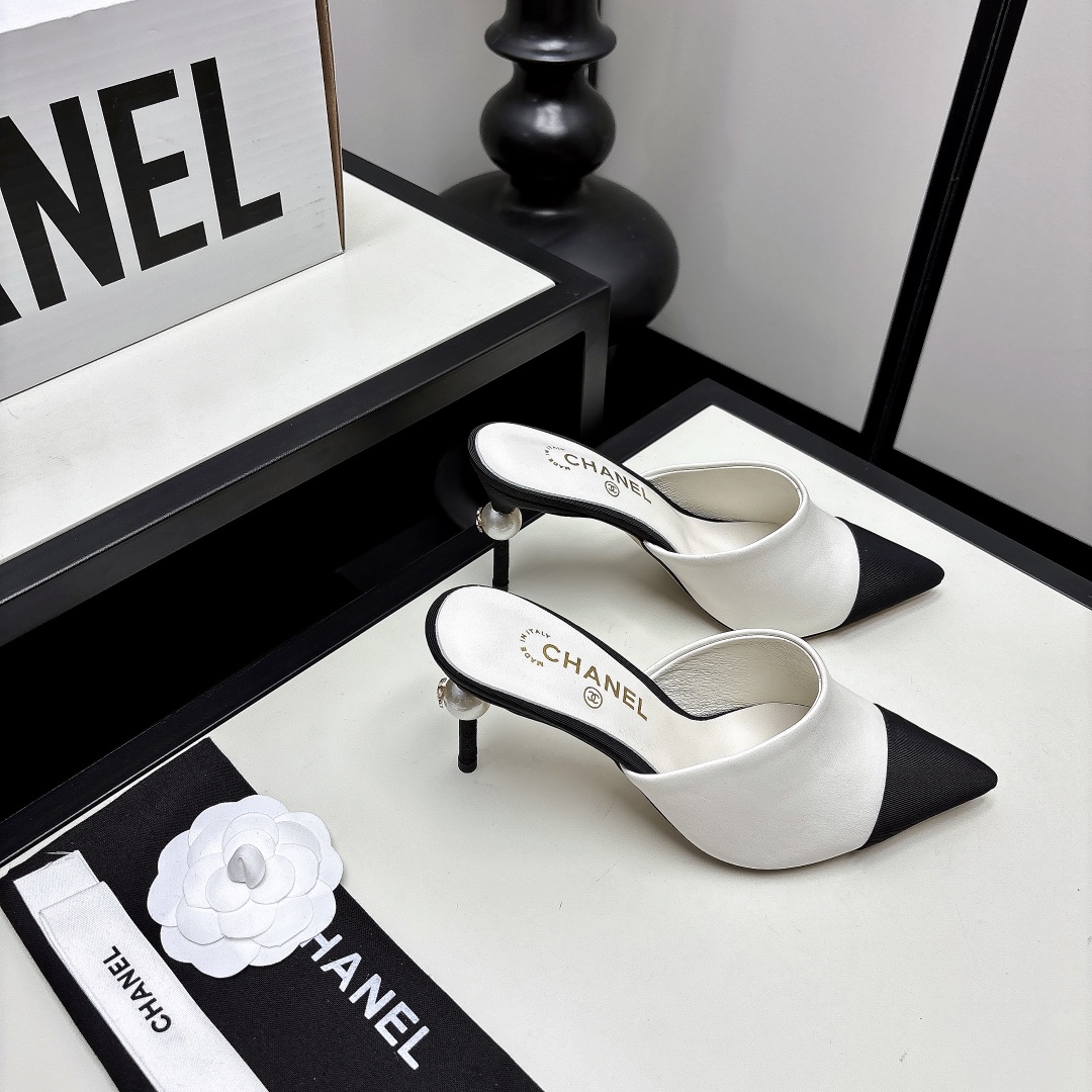 Chanel Tweed & Leather Pointed Toe Pearl Kitten Heel Slingback Mules Sandals - KAIROO