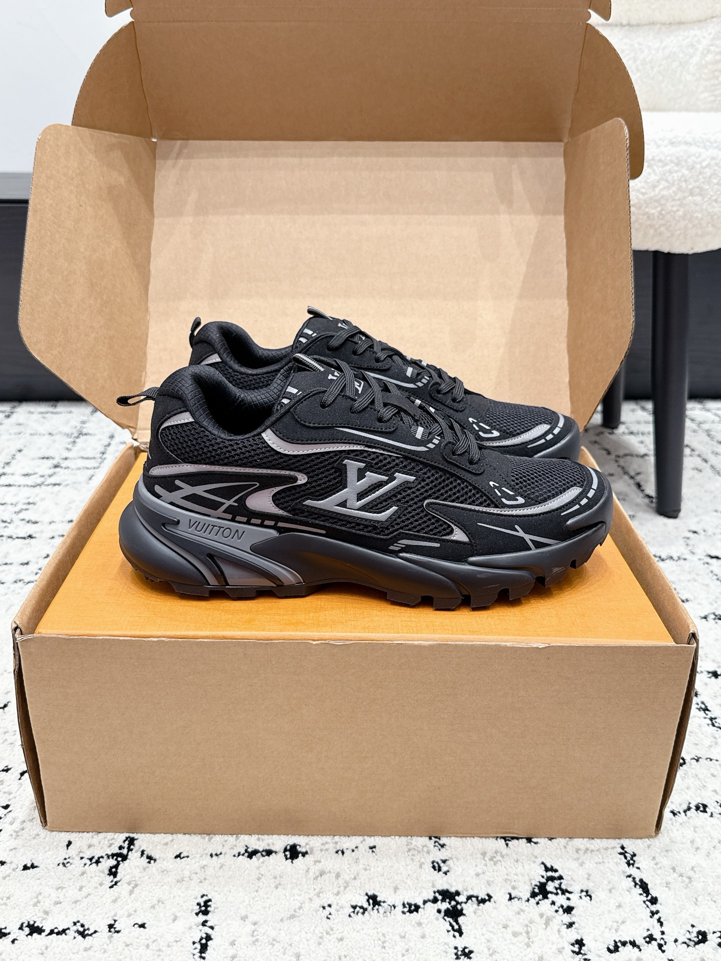 Louis Vuitton Men's LV Tatic Run Sneaker