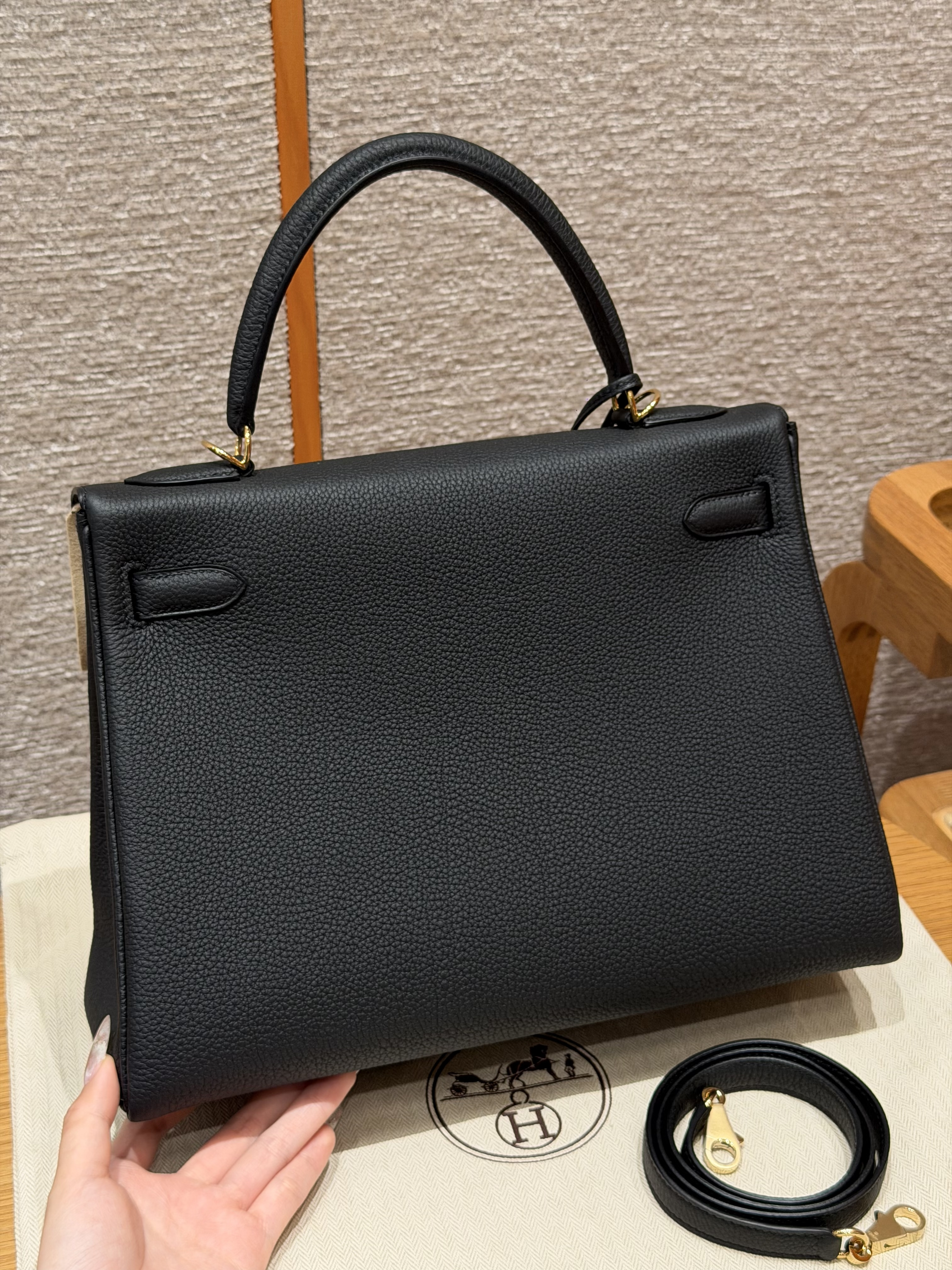 Hermes Black Togo Kelly 32