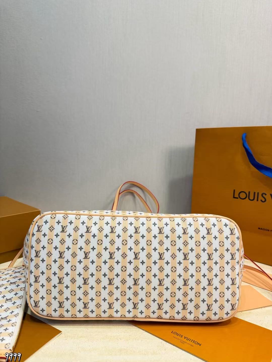 Louis Vuitton LV new NEVERFULL medium handbag