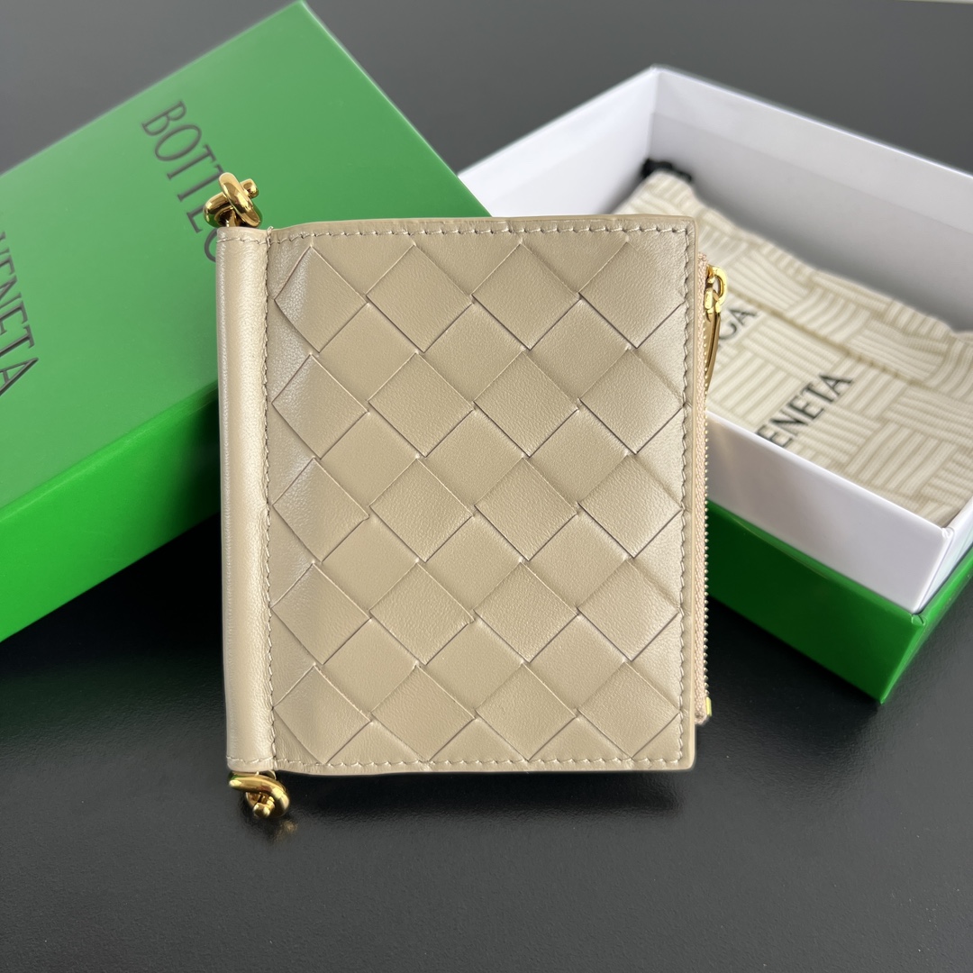 Bottega Veneta Solstice Small Folded Wallet in Beige Intreccio Leather