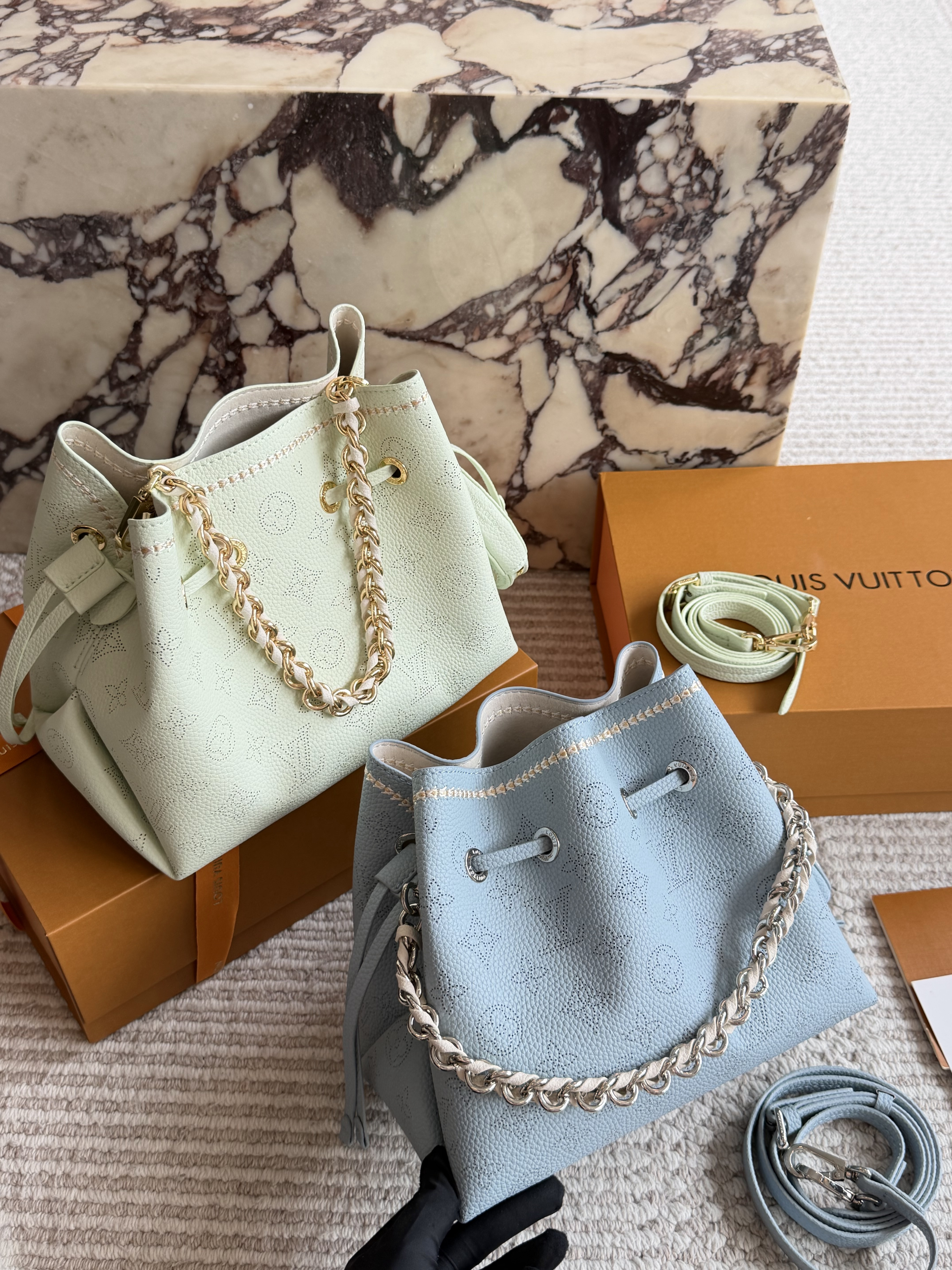 Louis Vuitton LV Mahina Bella Stitching Edge Perforated Monogram Leather Drawstring Bucket Shoulder Bag - KAIROO