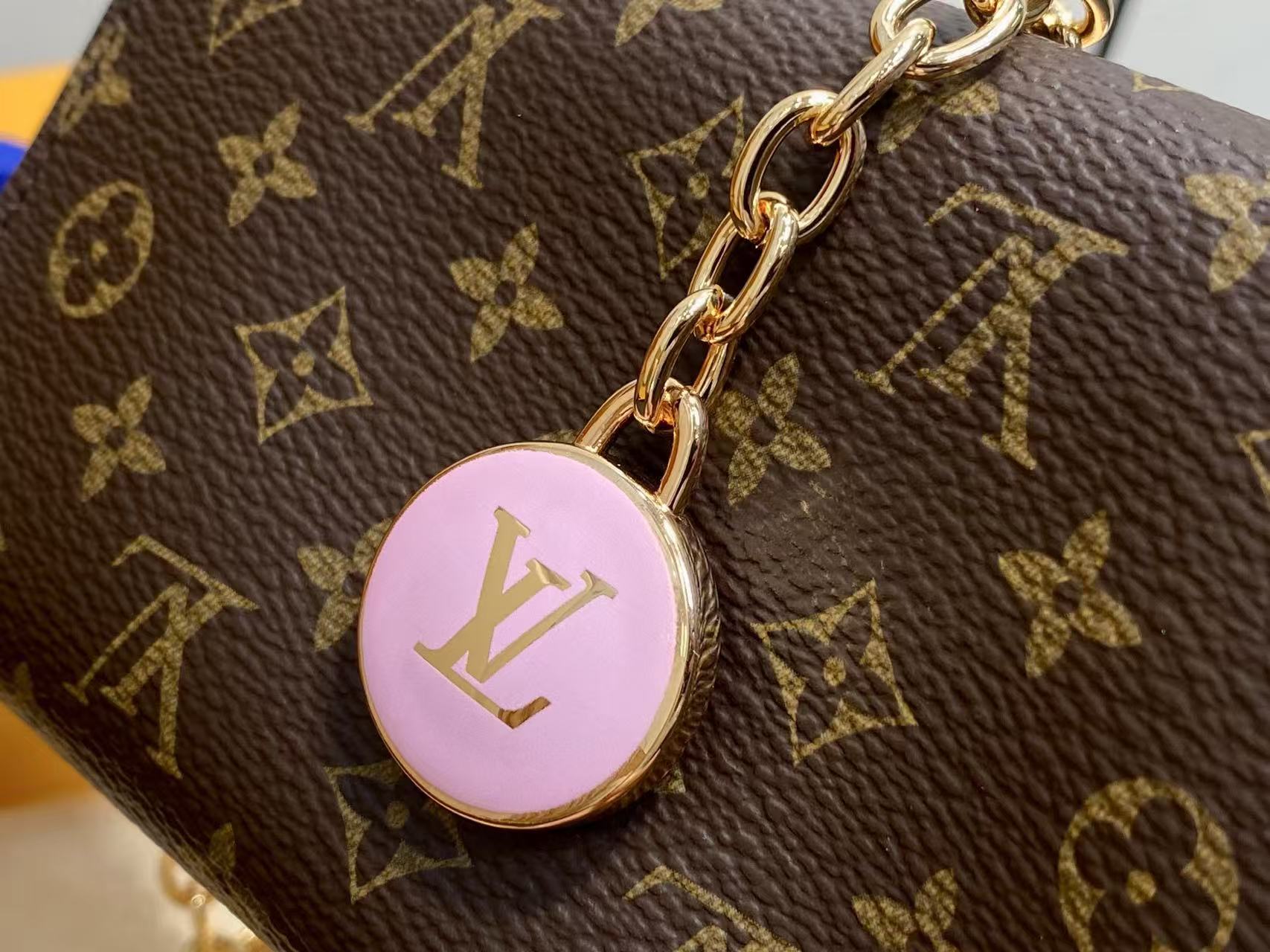 Louis Vuitton LV Pouch Metis waist bag