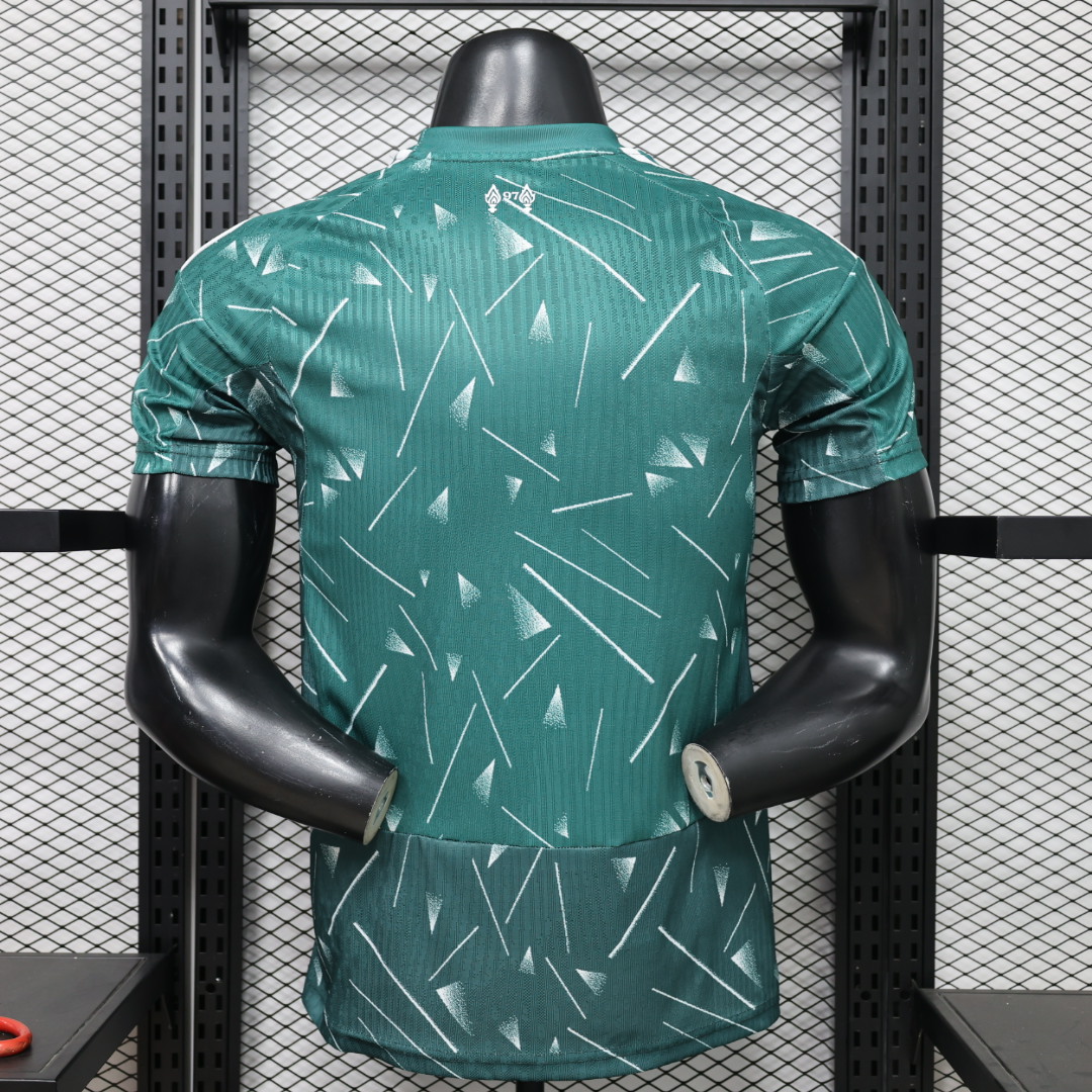 Liverpool Goalkeeper Jersey Player Version 26/27