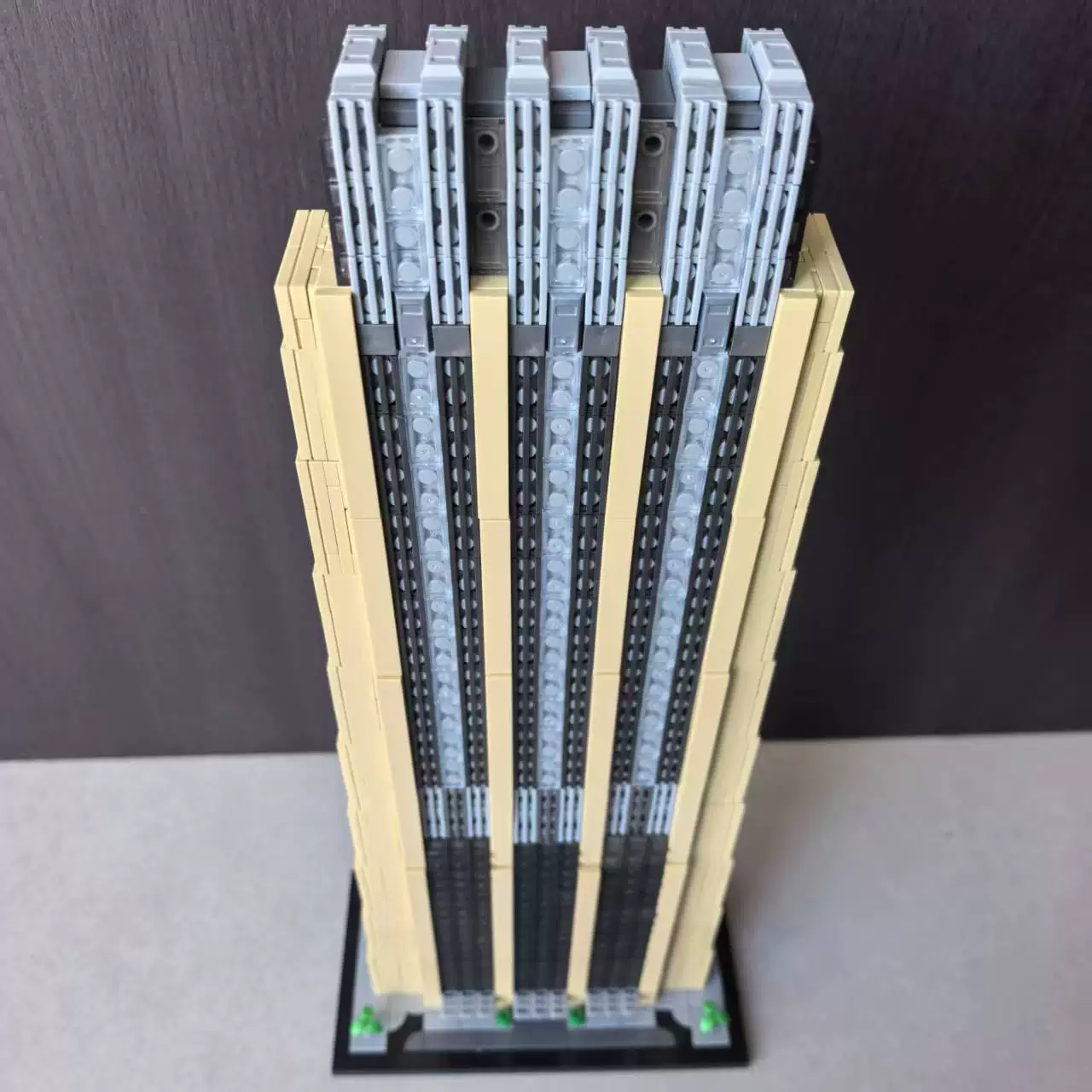 MOC 227859 - The Index (Dubai) 1:800 Scale
