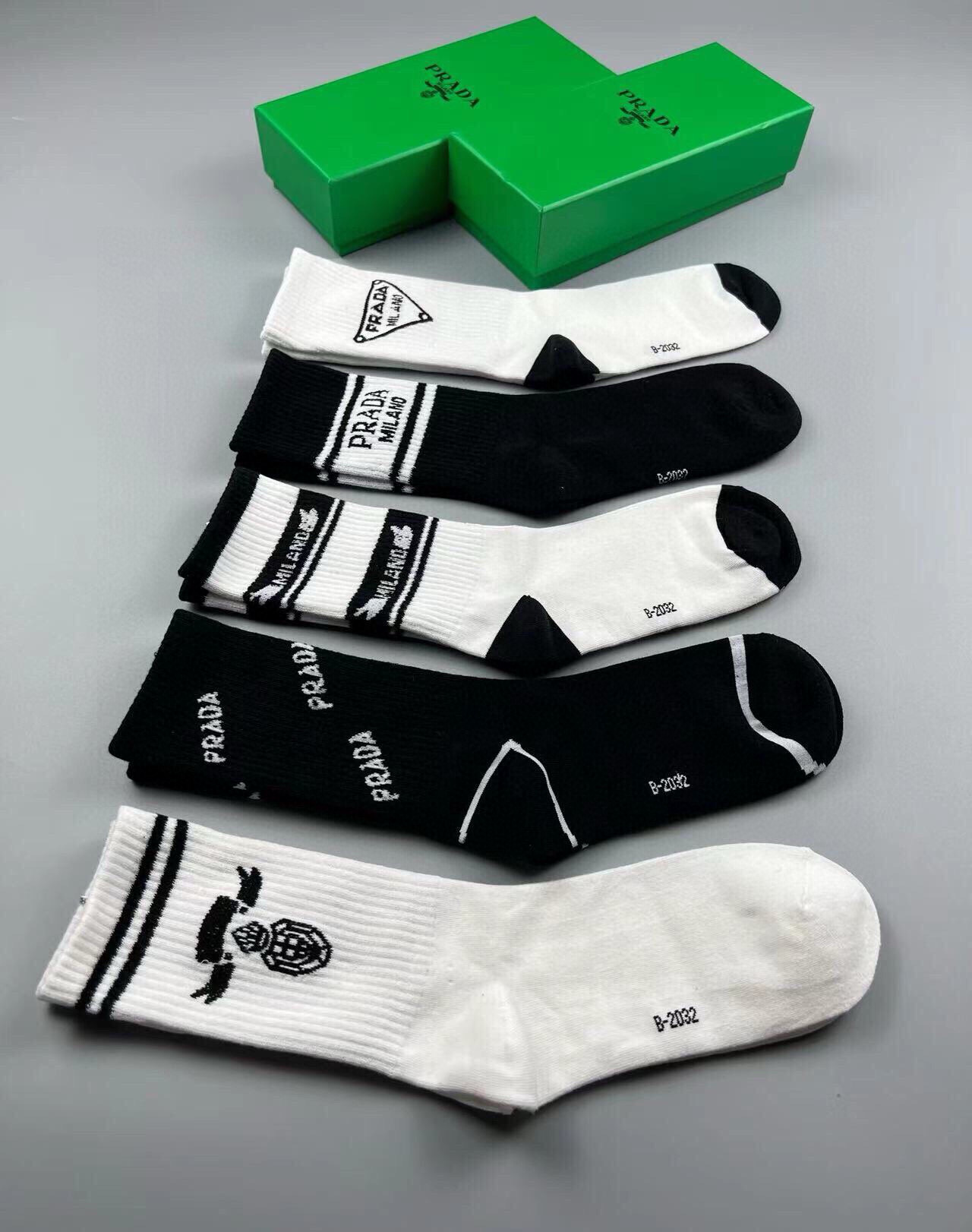 Prada Cotton Socks ( 5 pairs)