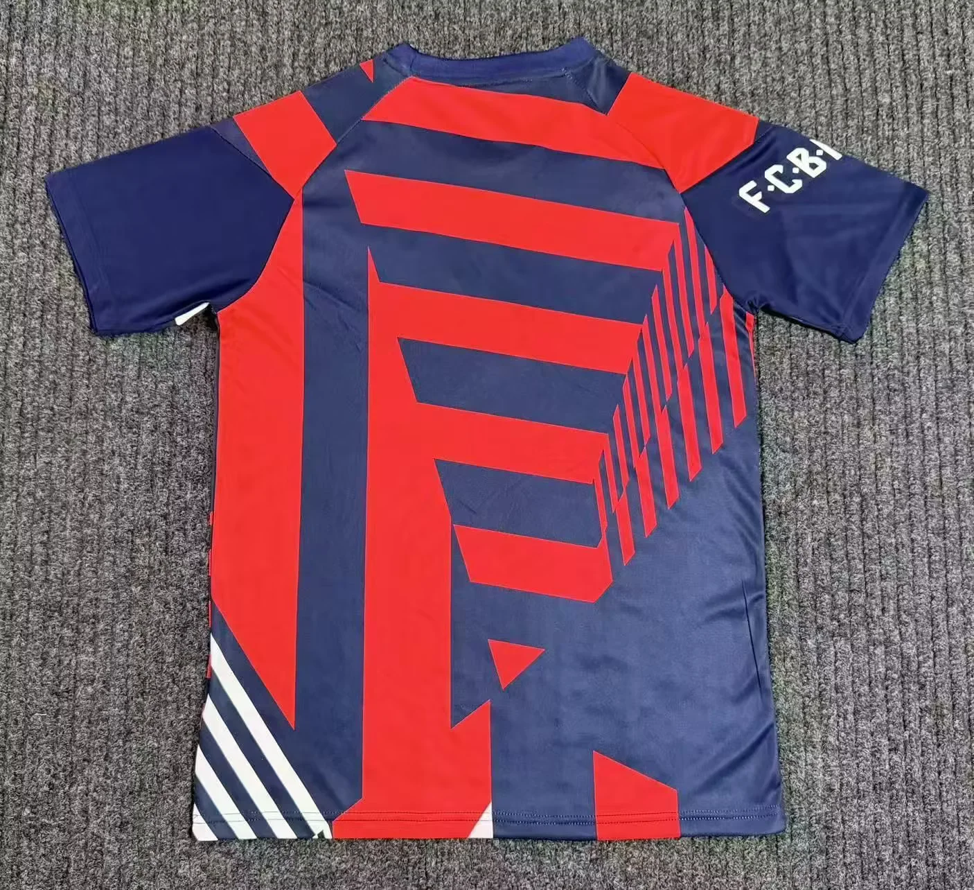 2026-27 Bayern Munich Training Edition Red Fans Football Shirt 1:1 Thai Quality