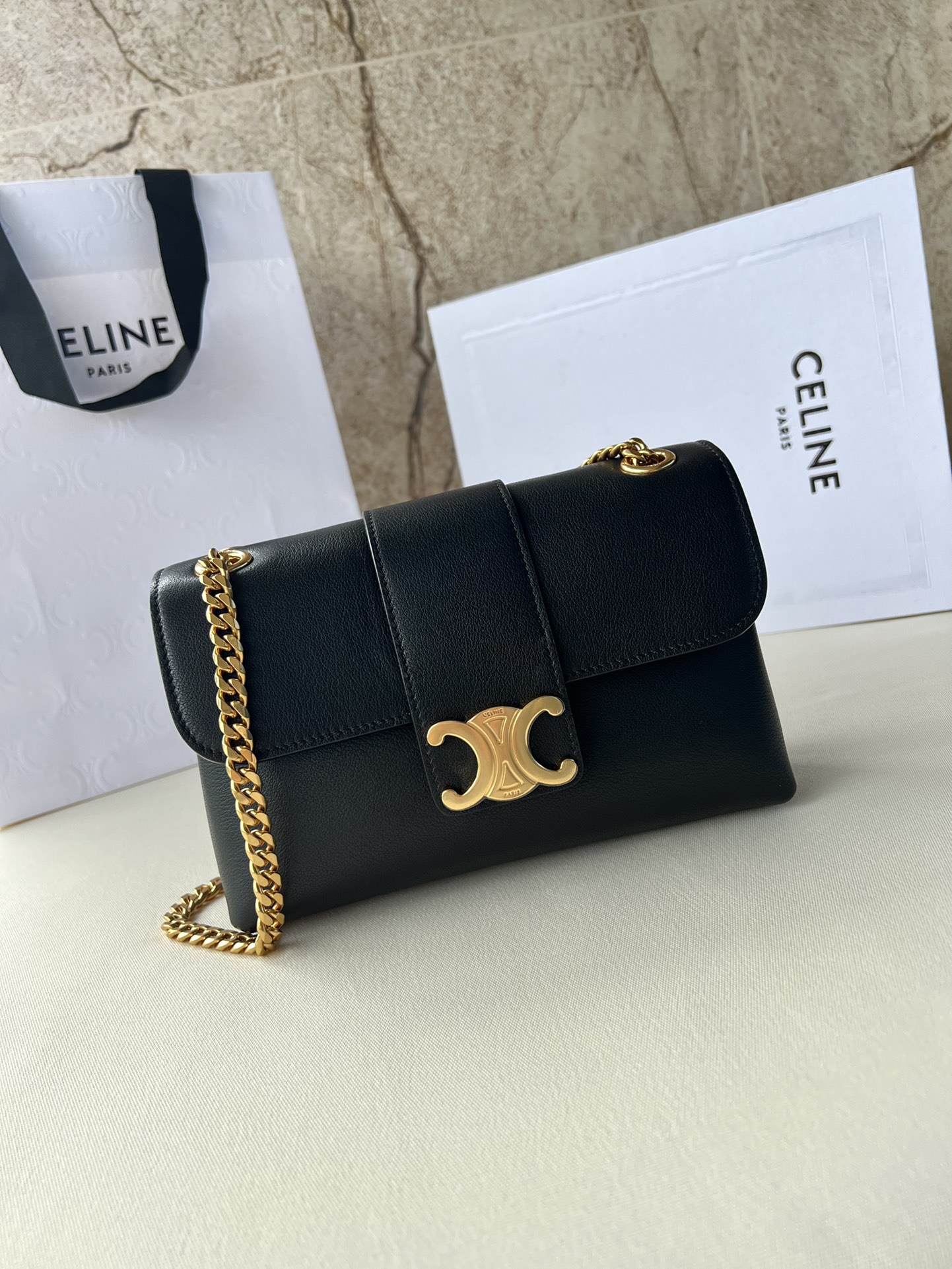 Celine Bag  CE TEEN VICTOIRE Cowhide116593 ( 10A Mirror Version)
